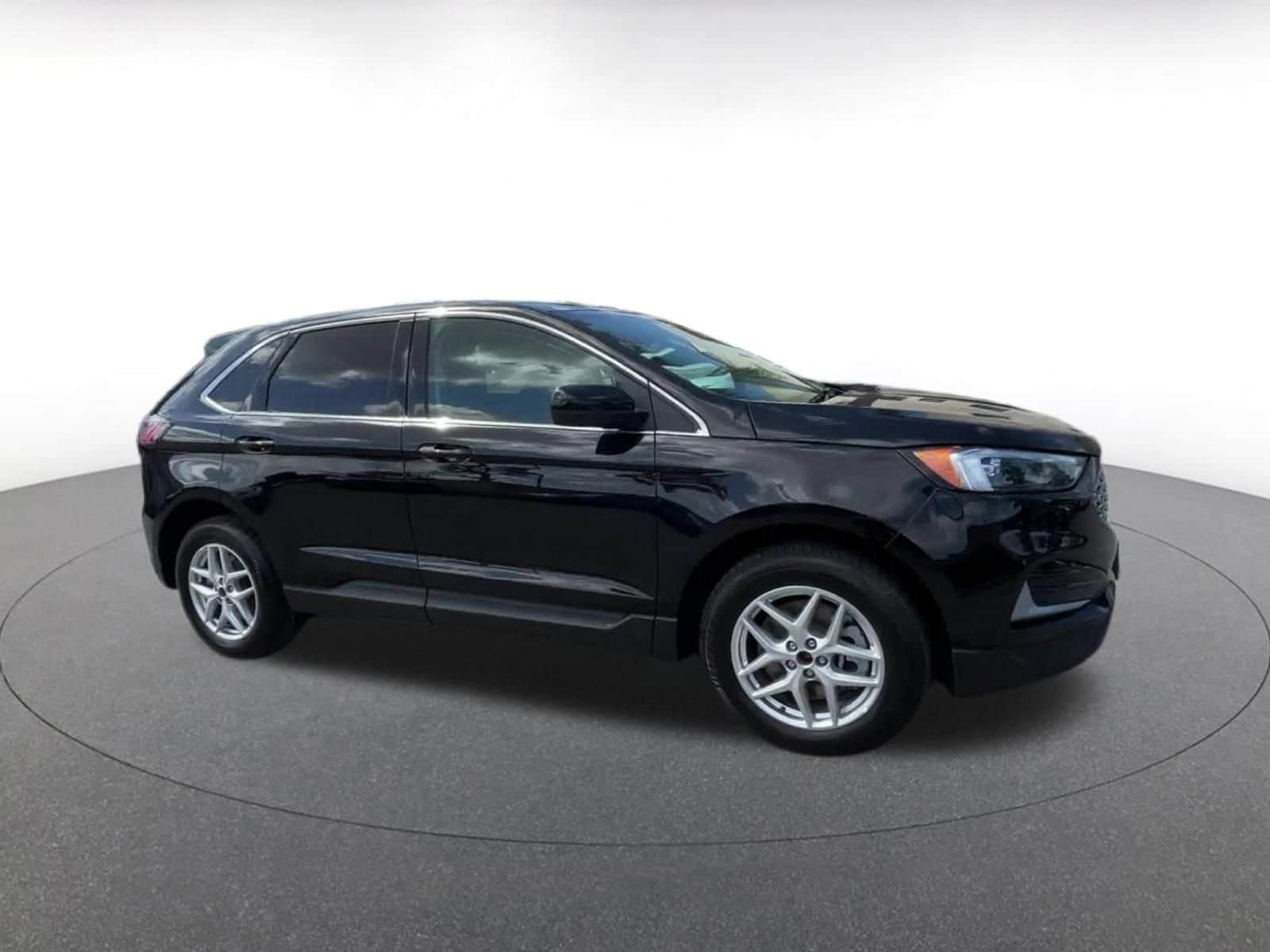 2024 Ford Edge SEL 2