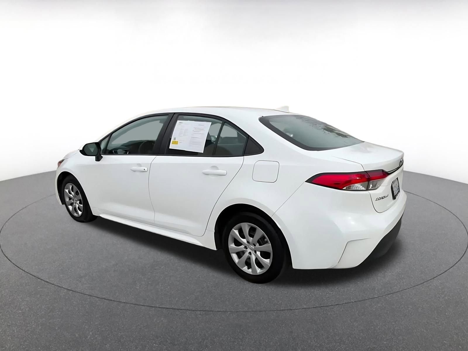 Thumbnail: 2023 Toyota Corolla - 10