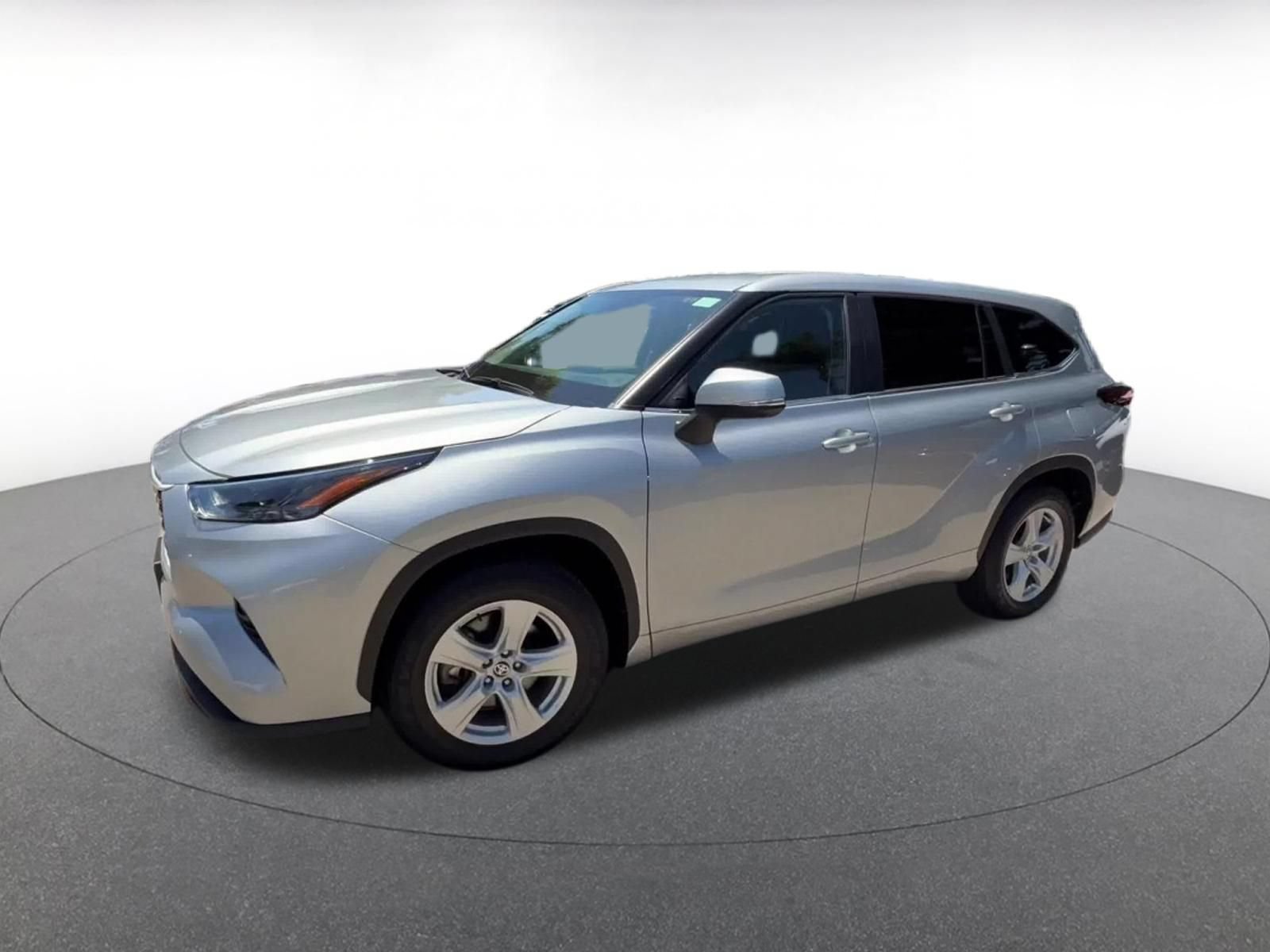 Thumbnail: 2025 Toyota Highlander - 8