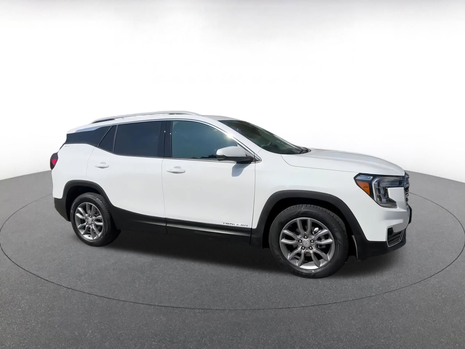 Thumbnail: 2024 GMC Terrain - 2