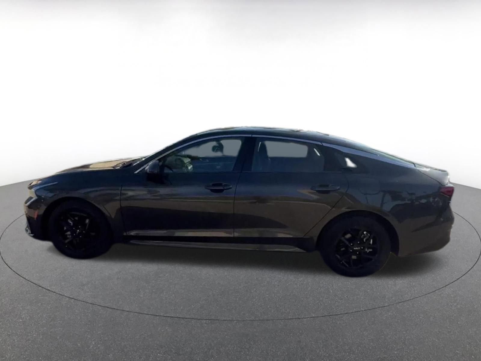 Thumbnail: 2025 Kia K5 - 9