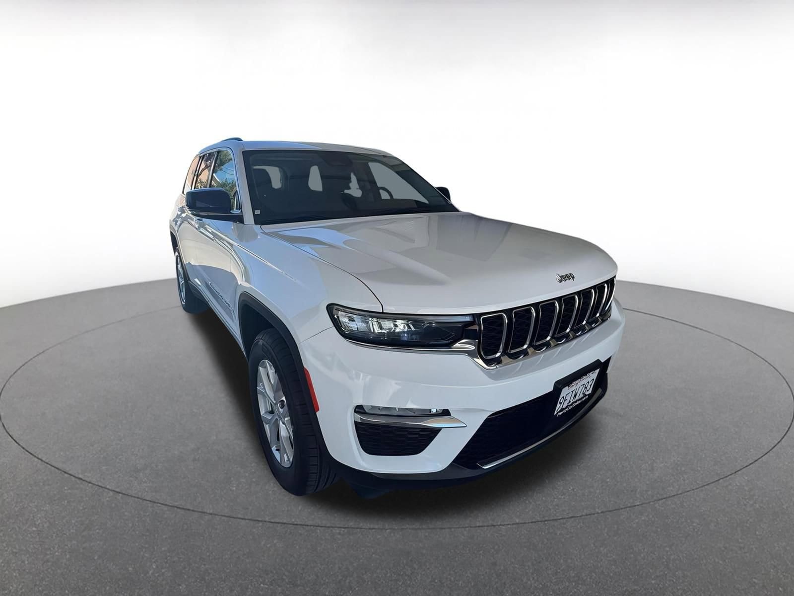 Thumbnail: 2024 Jeep Grand Cherokee - 1