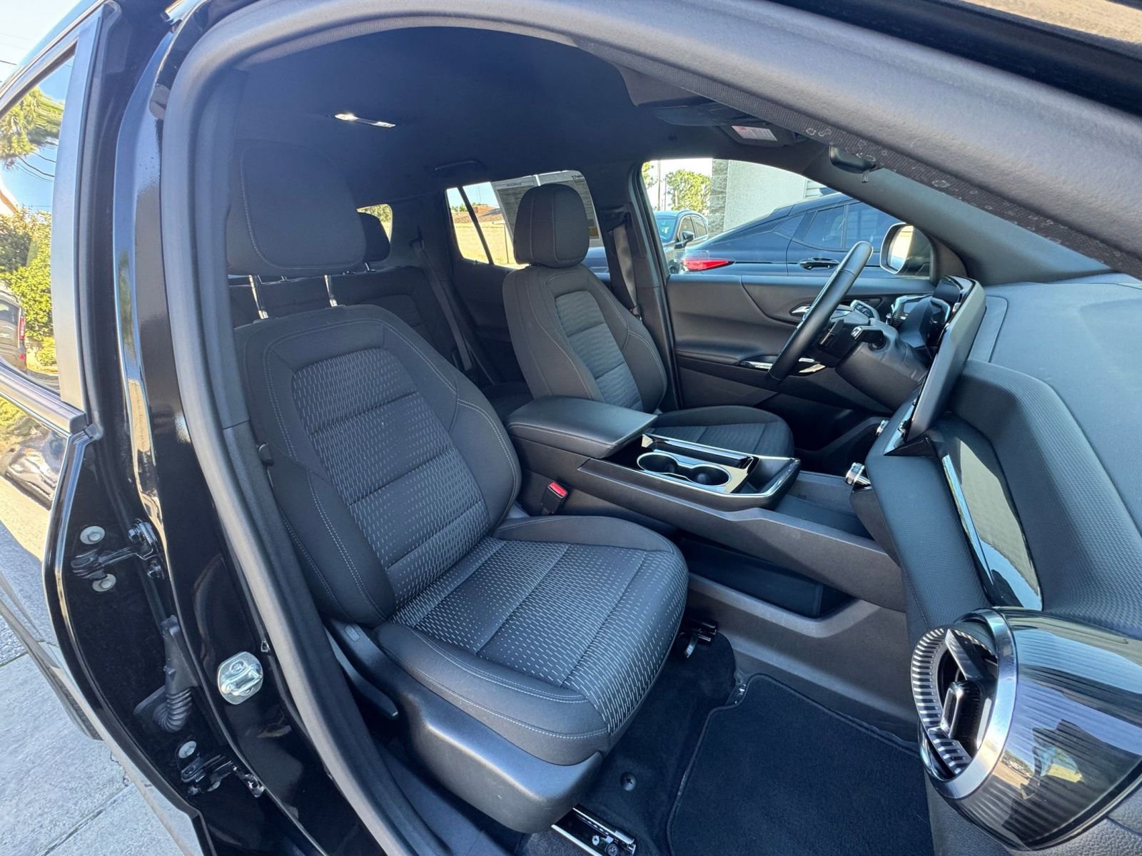 Thumbnail: 2025 Chevrolet Equinox - 35