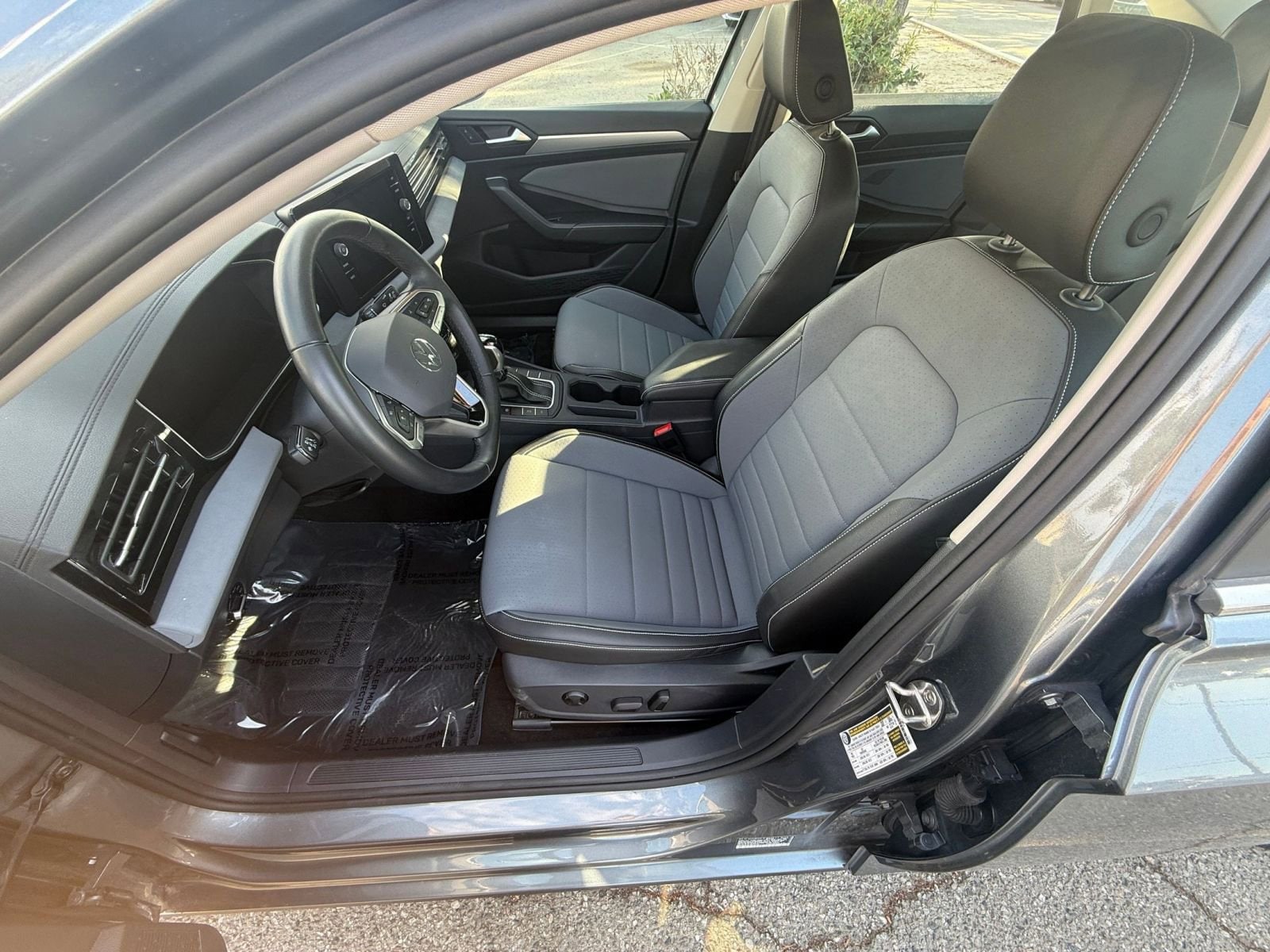 Thumbnail: 2025 Volkswagen Jetta - 23