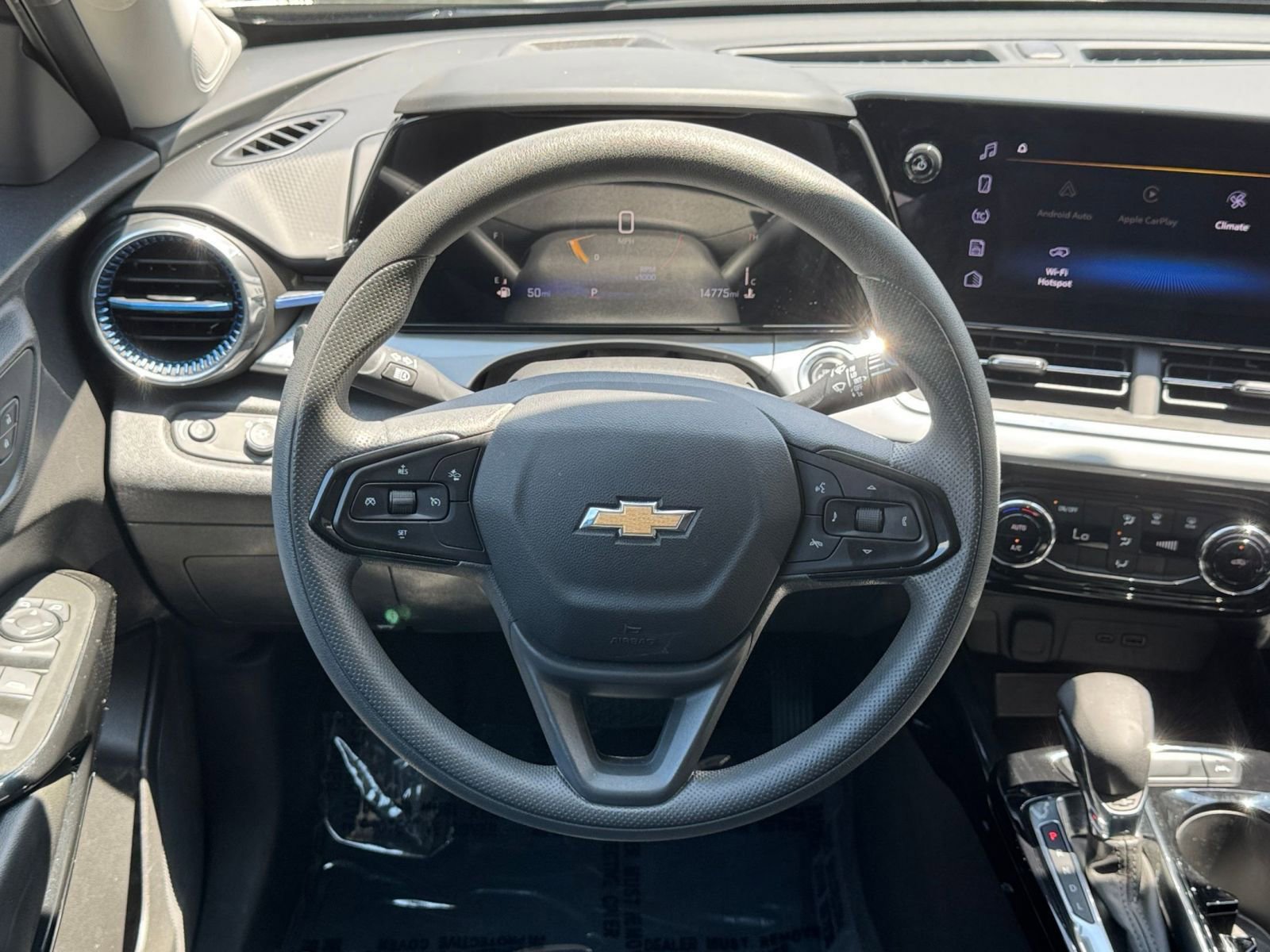 Thumbnail: 2025 Chevrolet Trax - 28