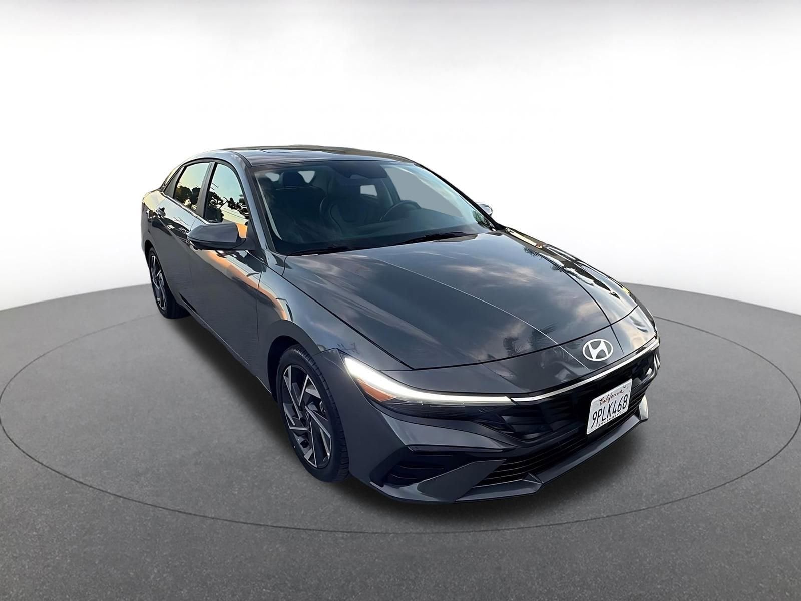 Thumbnail: 2025 Hyundai Elantra - 1