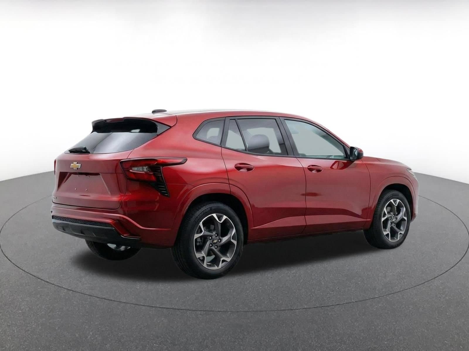 2025 Chevrolet Trax LT - Photo 8