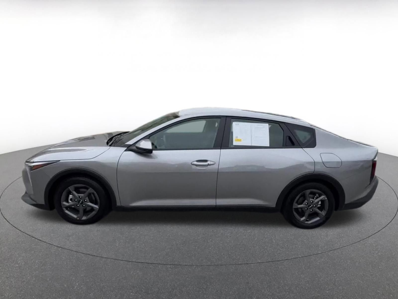 Thumbnail: 2025 Kia K4 - 9