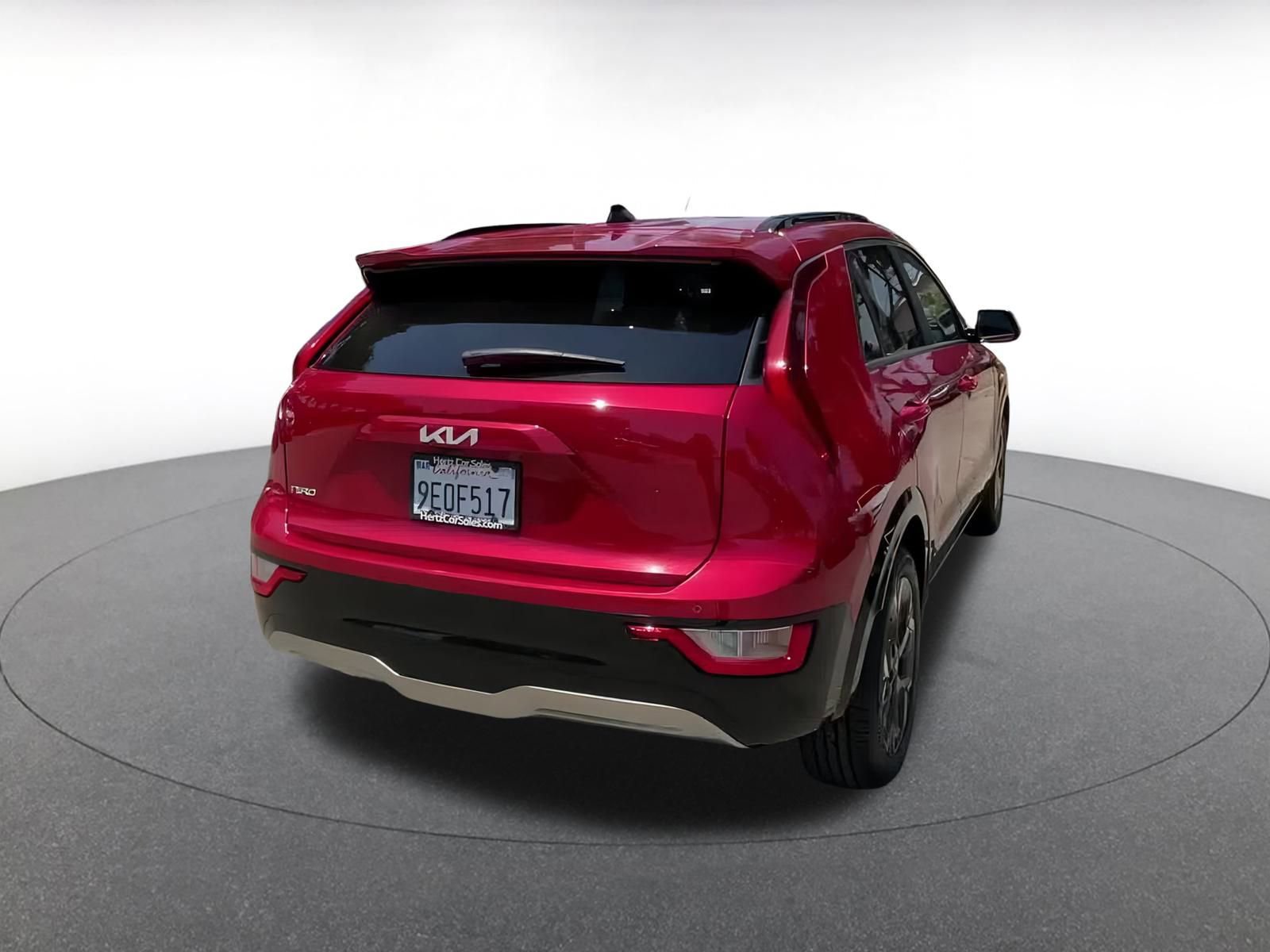 Thumbnail: 2023 Kia Niro - 13
