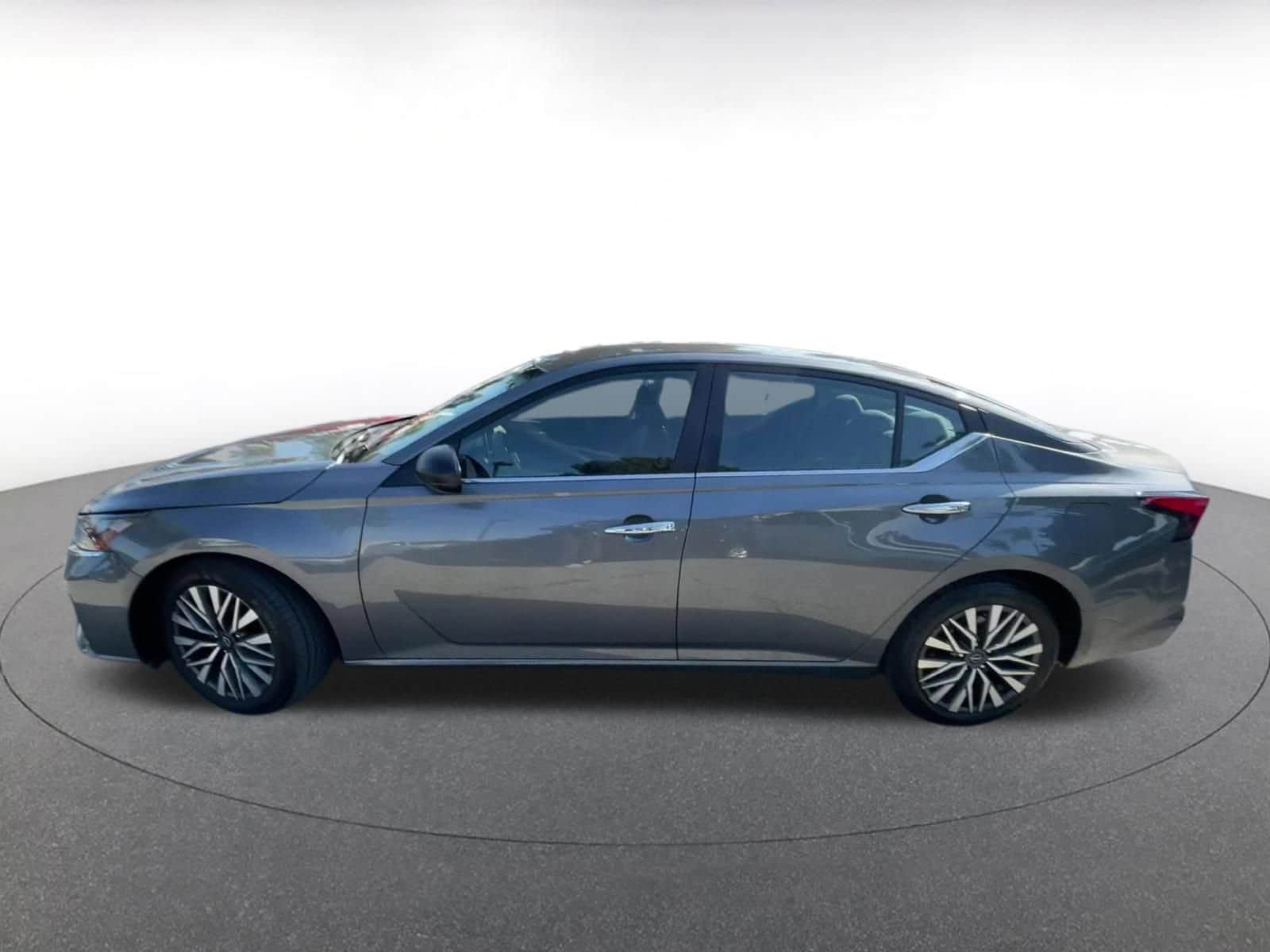 Thumbnail: 2025 Nissan Altima - 8