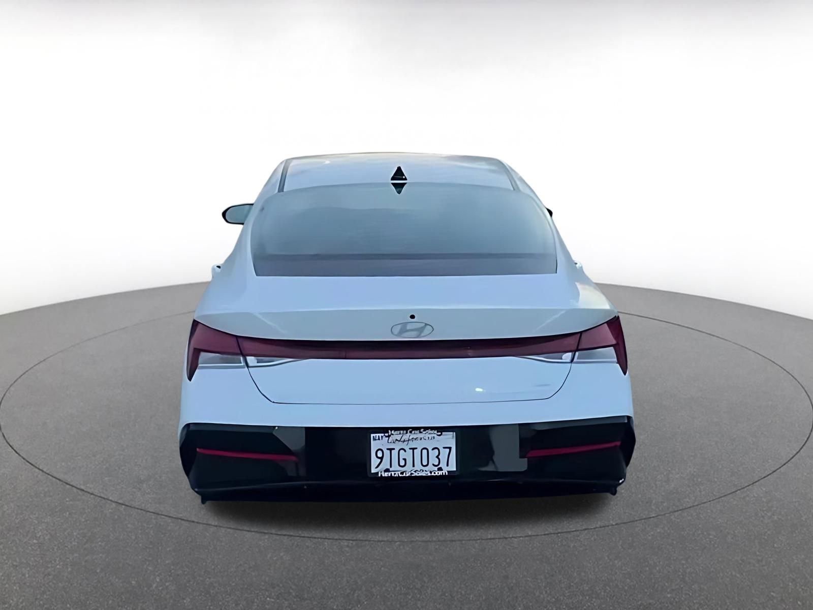 Thumbnail: 2025 Hyundai Elantra - 15