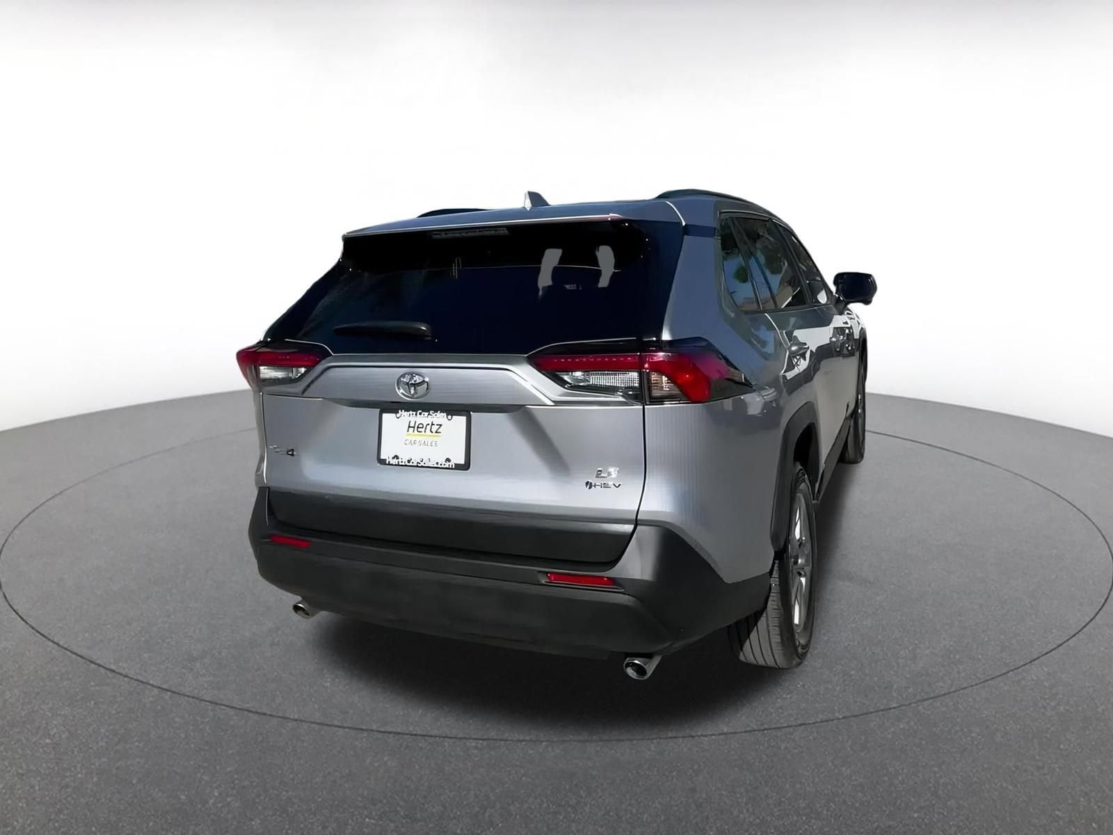 Thumbnail: 2025 Toyota RAV4 - 14