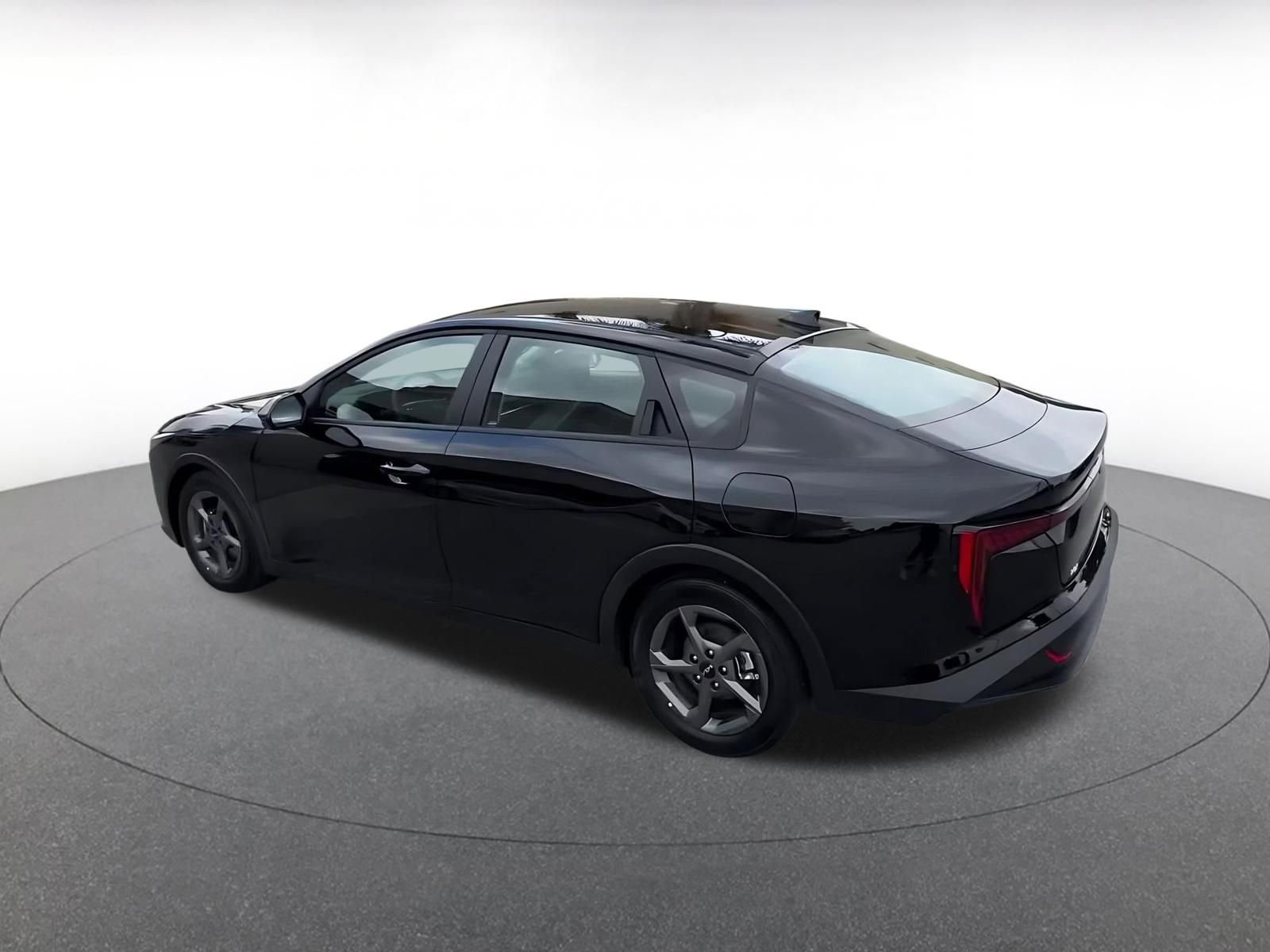 Thumbnail: 2025 Kia K4 - 10