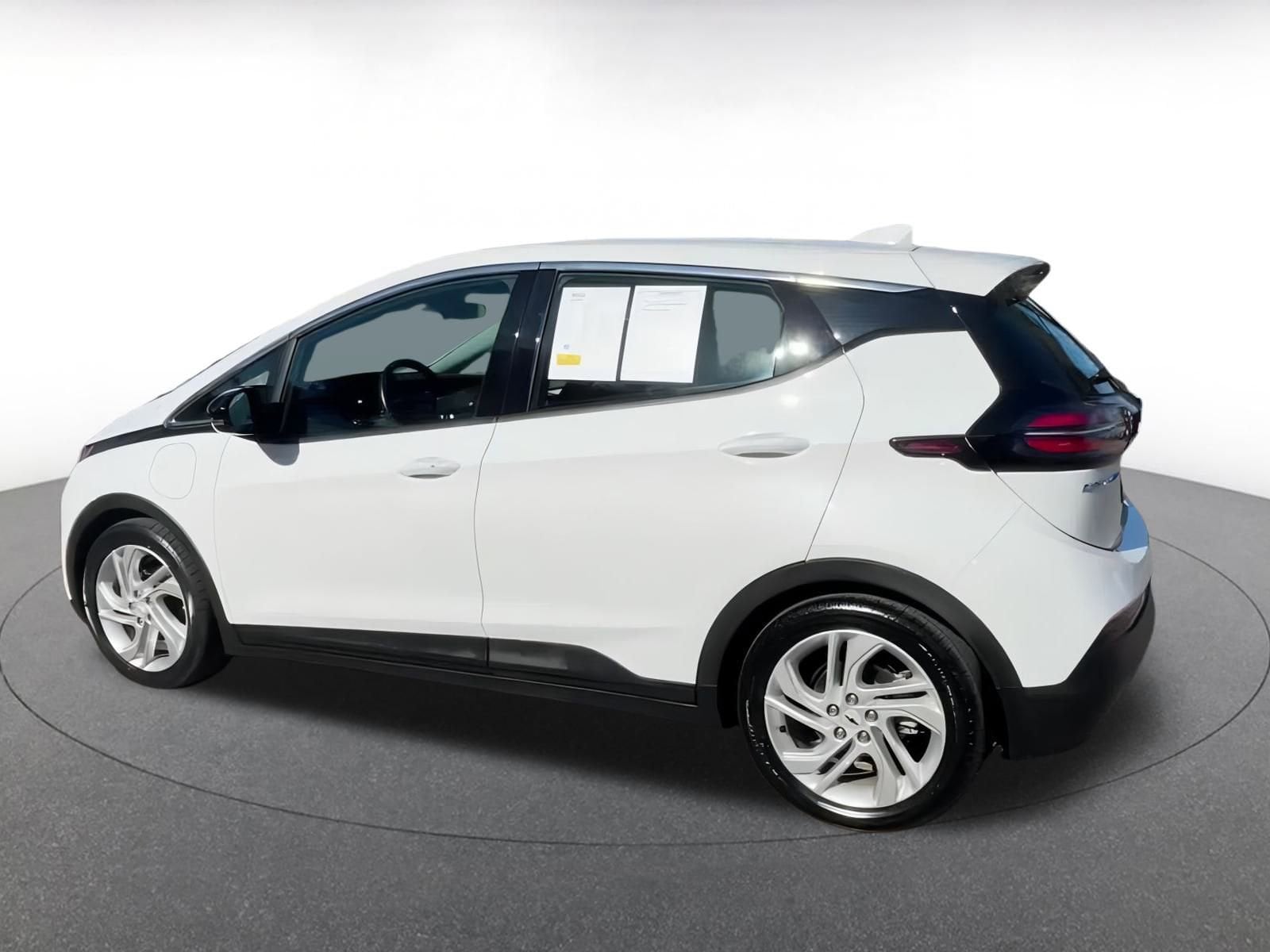 Thumbnail: 2023 Chevrolet Bolt EV - 10