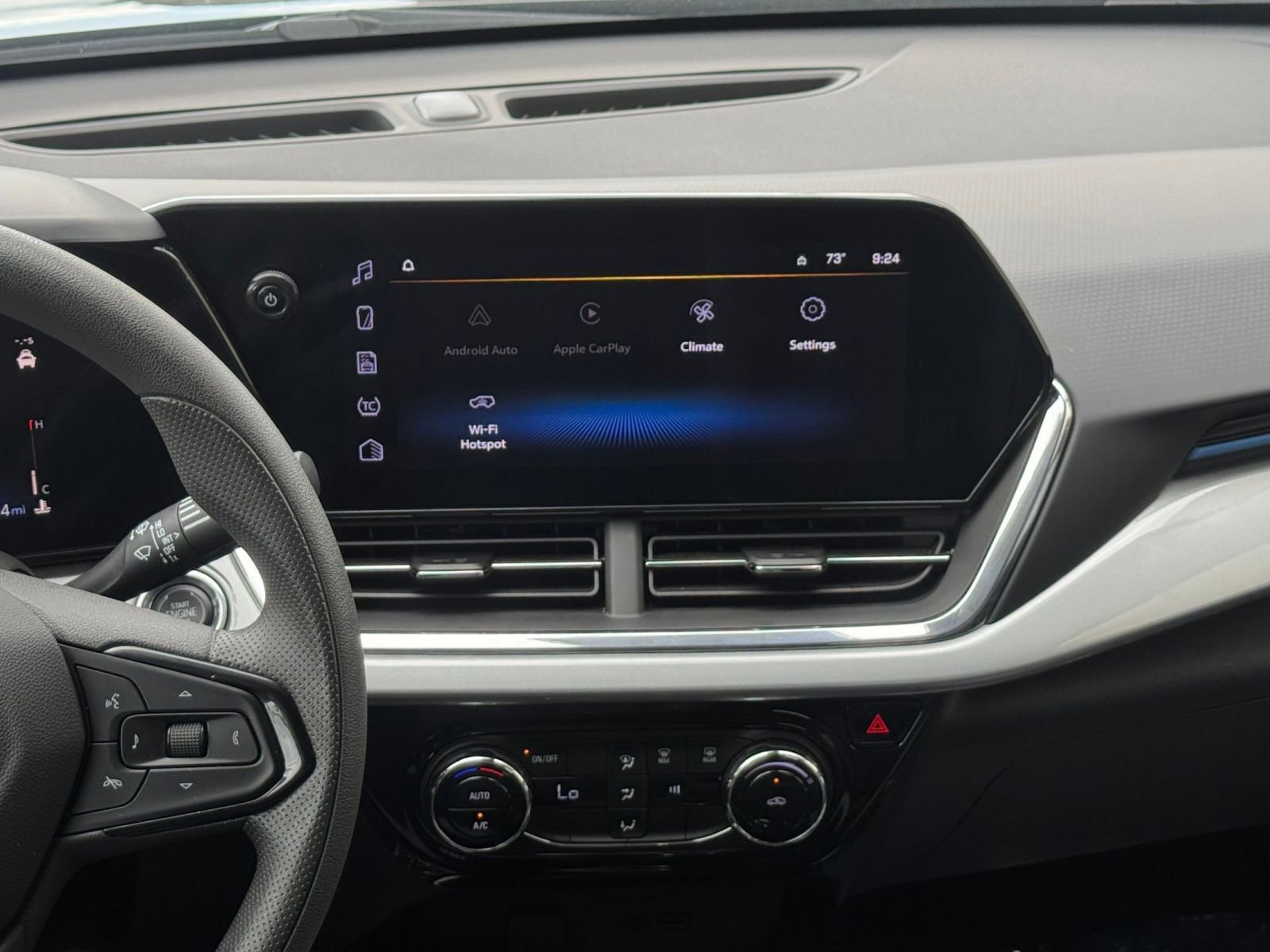 Thumbnail: 2025 Chevrolet Trax - 17