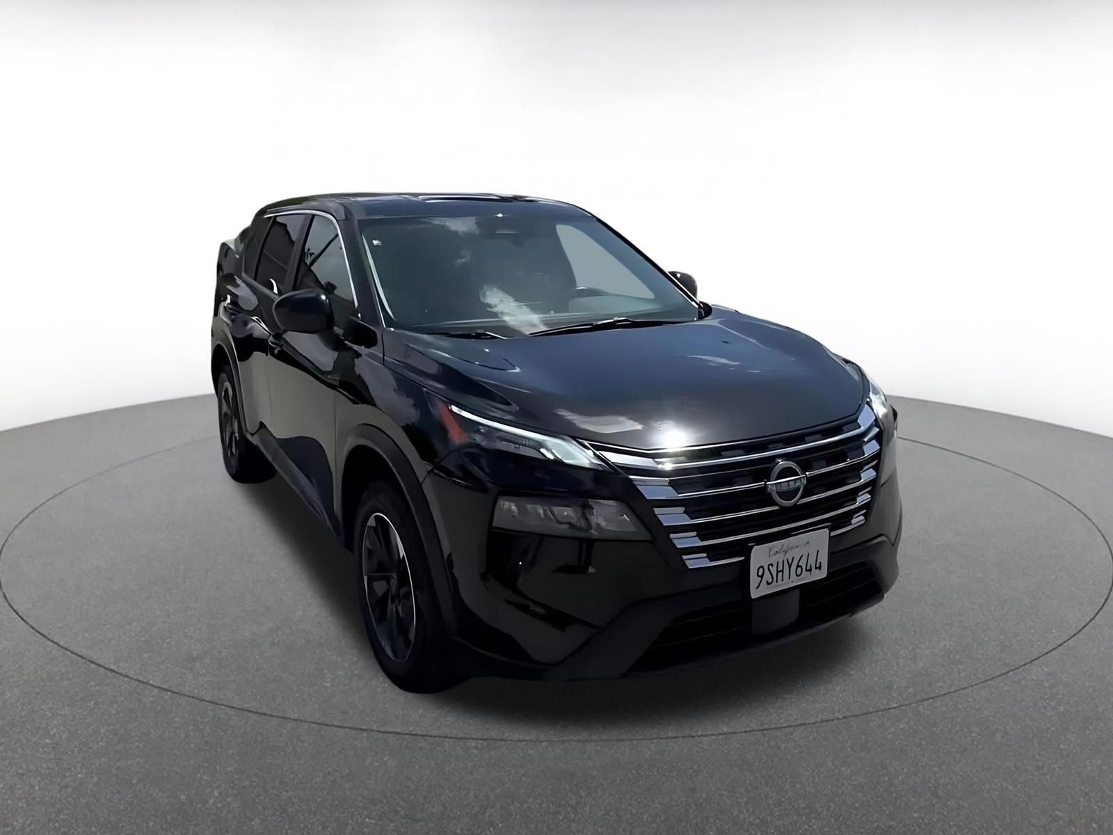 Thumbnail: 2025 Nissan Rogue - 3