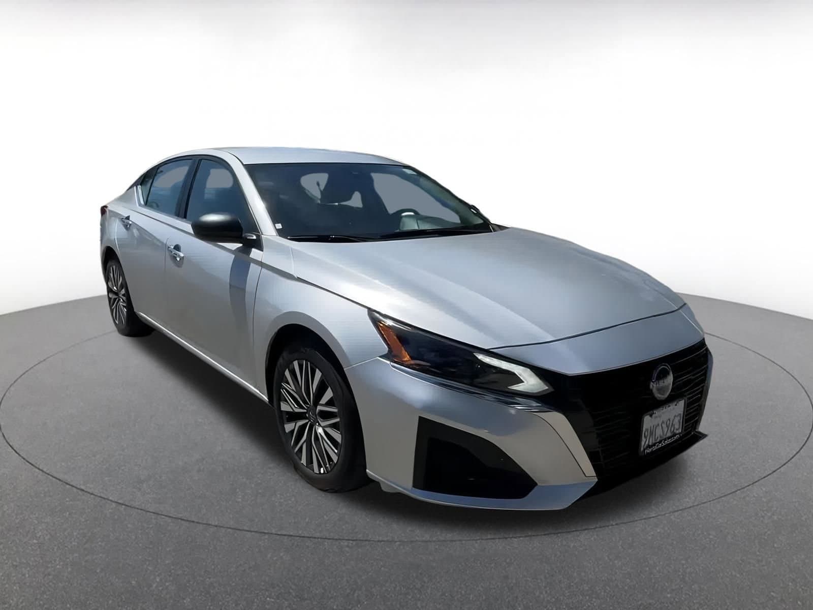 Thumbnail: 2024 Nissan Altima - 3