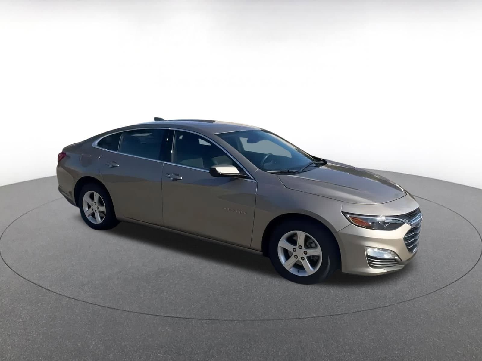 Thumbnail: 2024 Chevrolet Malibu - 2