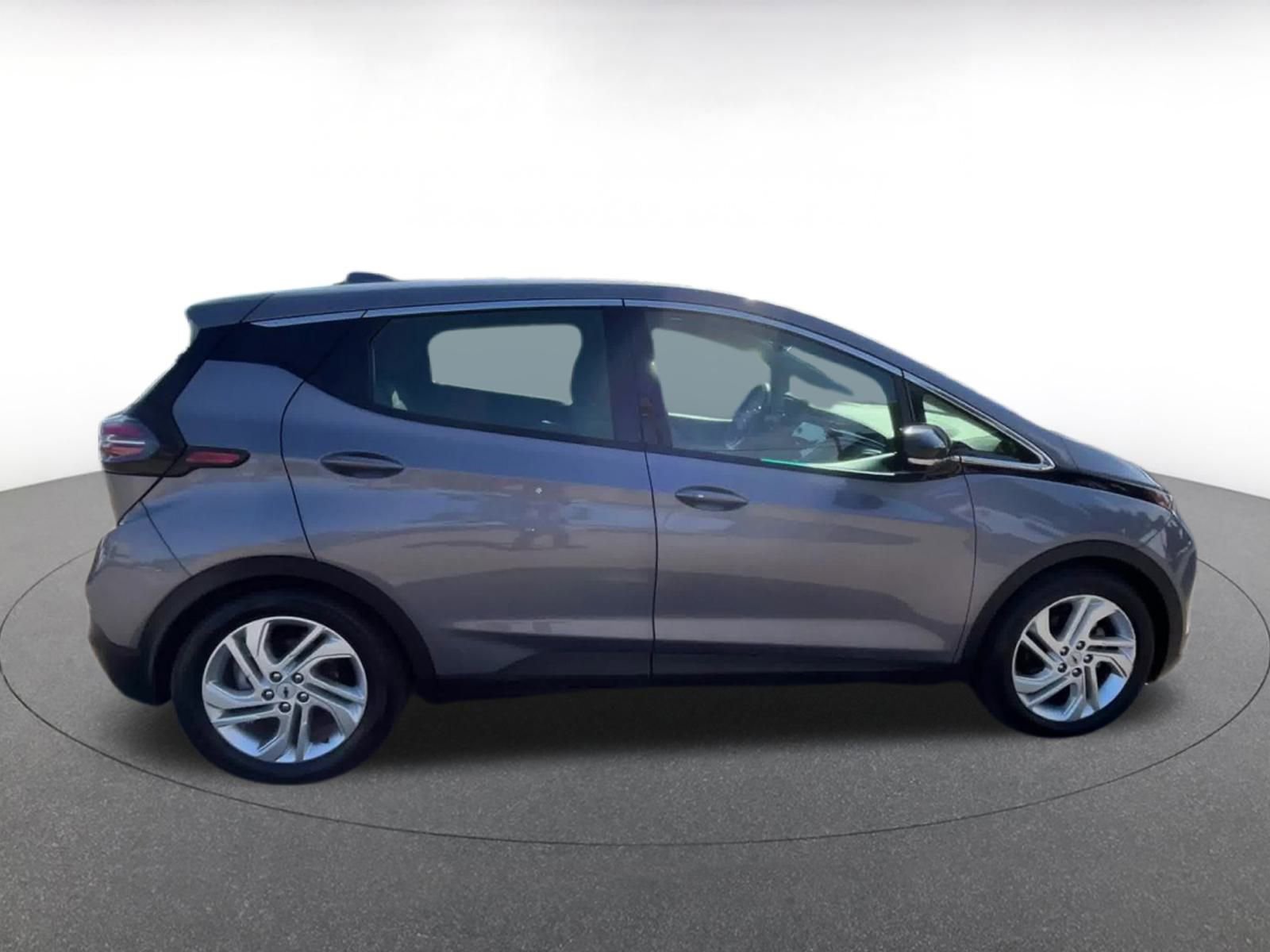 Thumbnail: 2023 Chevrolet Bolt EV - 16