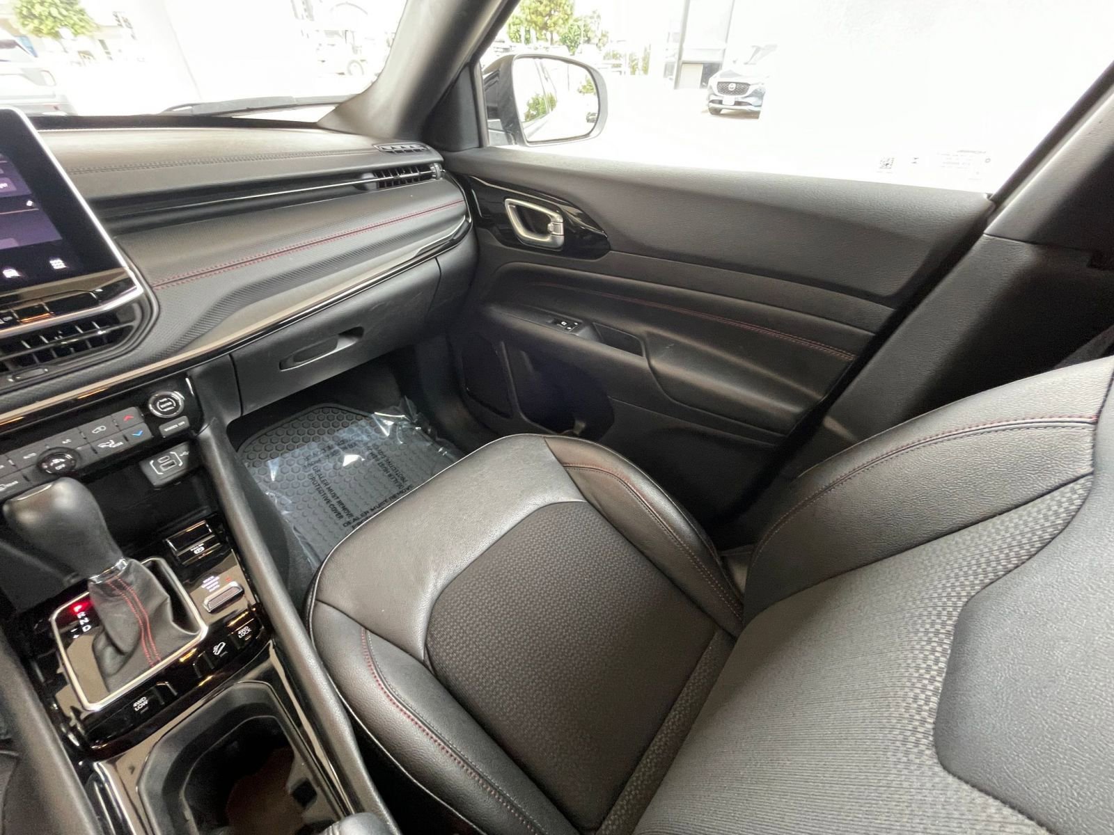 Thumbnail: 2025 Jeep Compass - 35