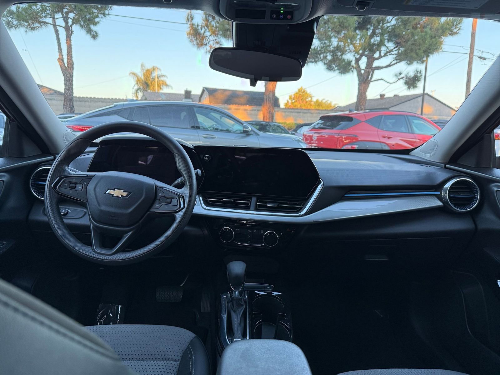 Thumbnail: 2025 Chevrolet Trax - 31