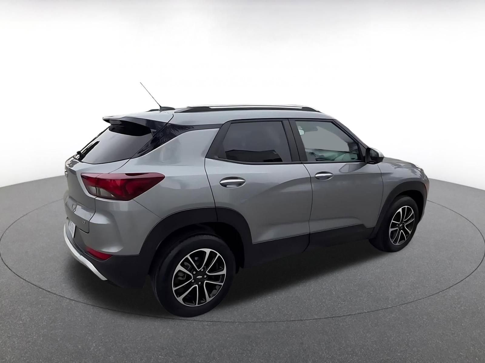 Thumbnail: 2025 Chevrolet TrailBlazer - 15