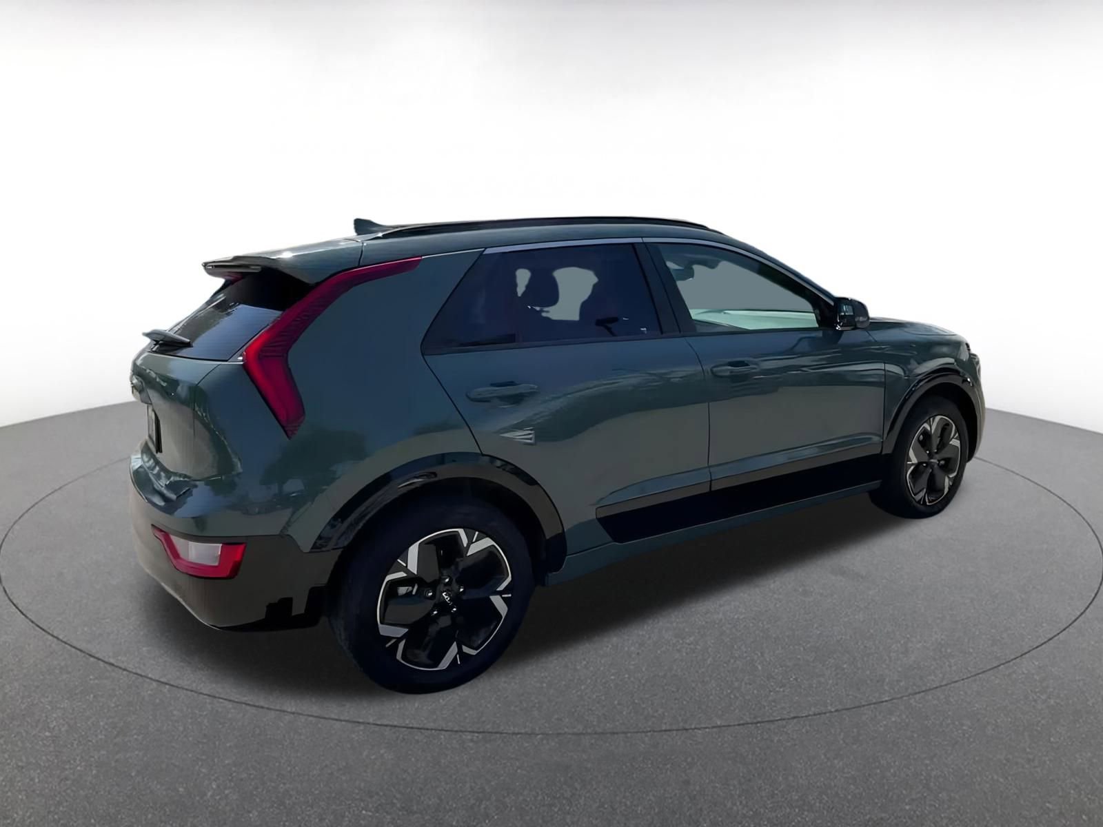 Thumbnail: 2023 Kia Niro - 15