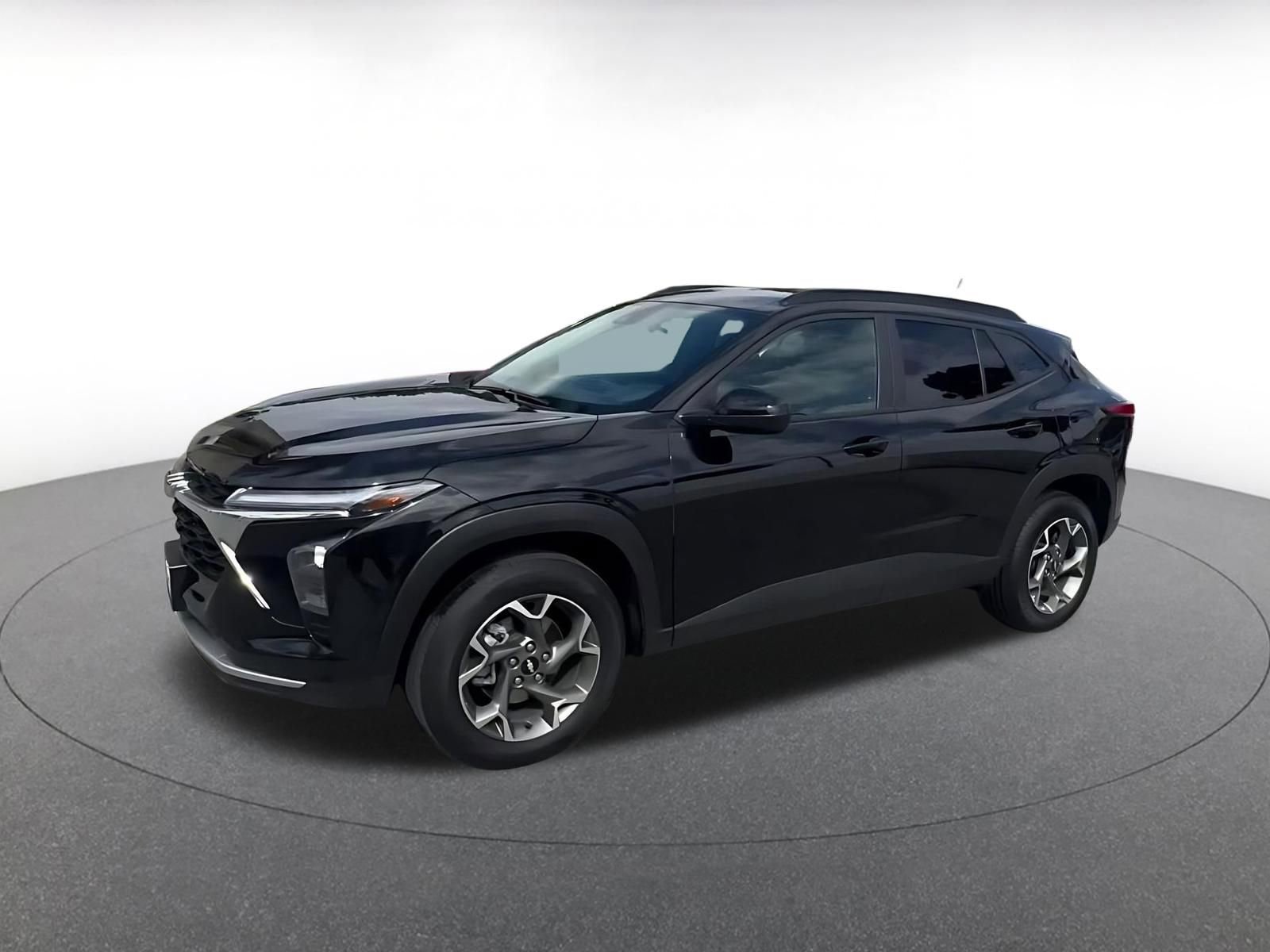 Thumbnail: 2025 Chevrolet Trax - 8