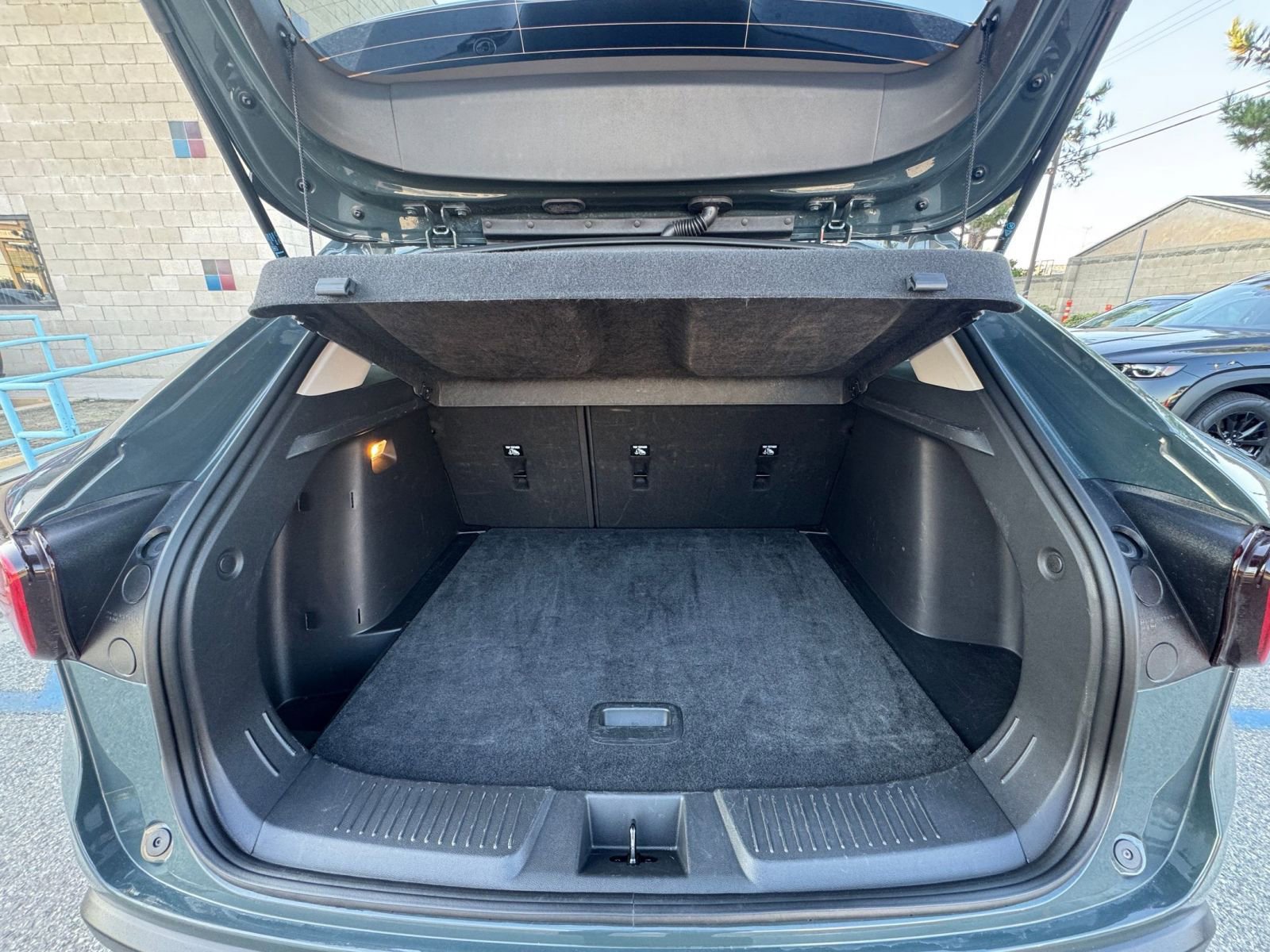 Thumbnail: 2025 Chevrolet Trax - 30