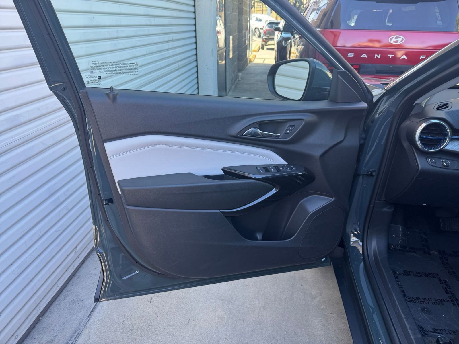 Thumbnail: 2025 Chevrolet Trax - 18