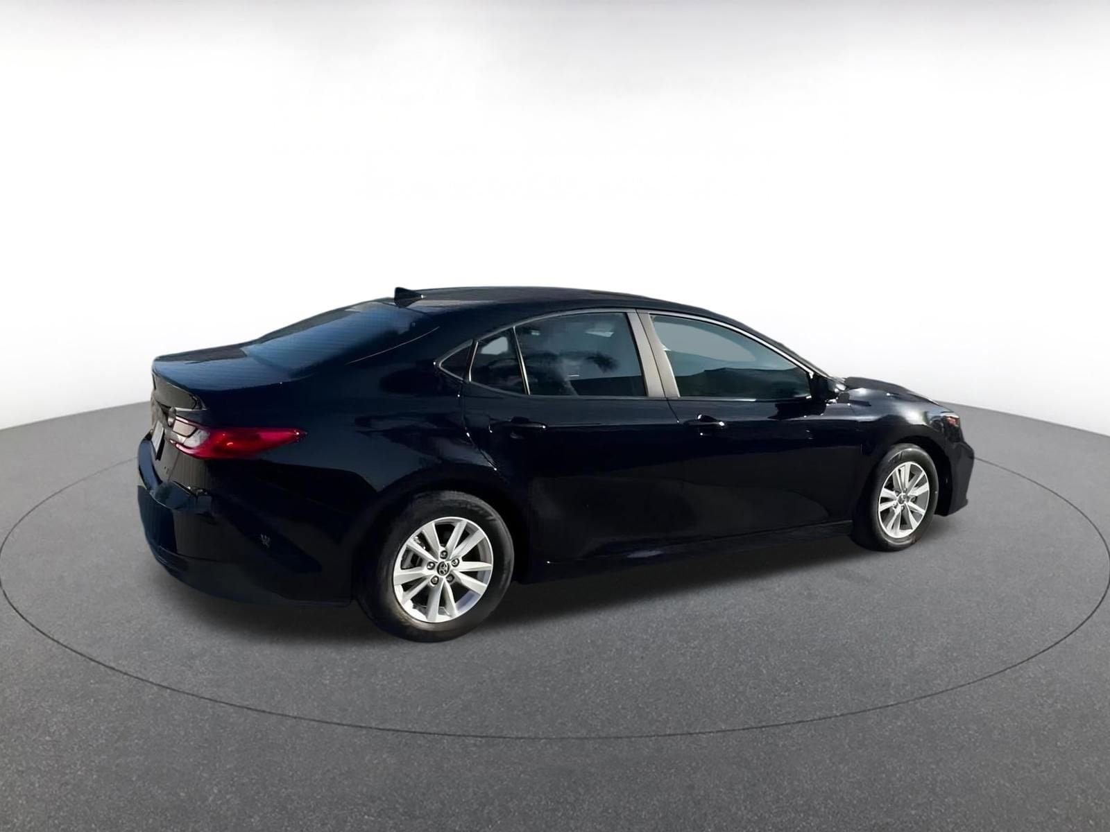 Thumbnail: 2025 Toyota Camry - 15