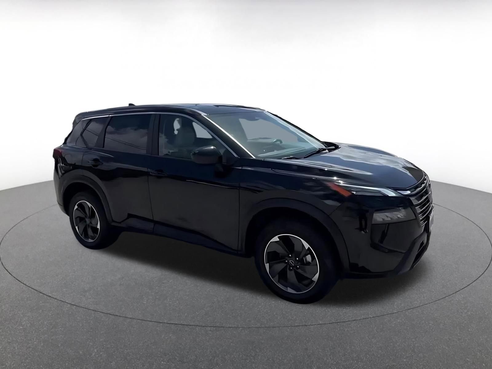 Thumbnail: 2025 Nissan Rogue - 2