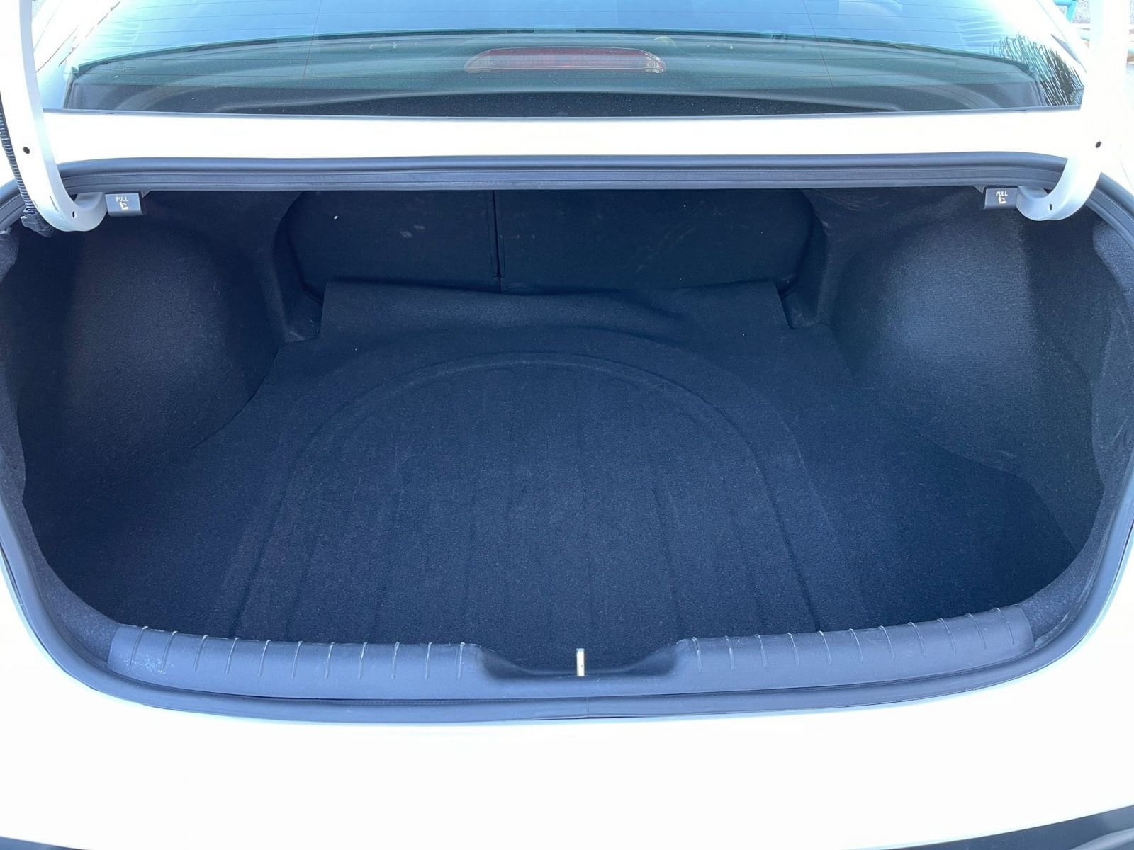 Thumbnail: 2025 Hyundai Elantra - 31