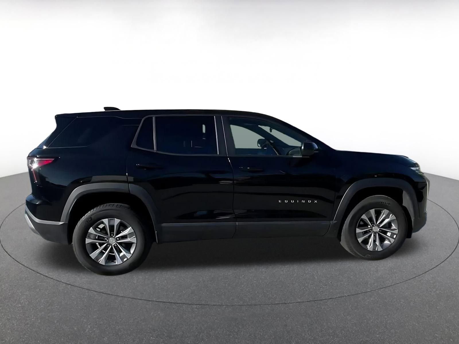 Thumbnail: 2025 Chevrolet Equinox - 16