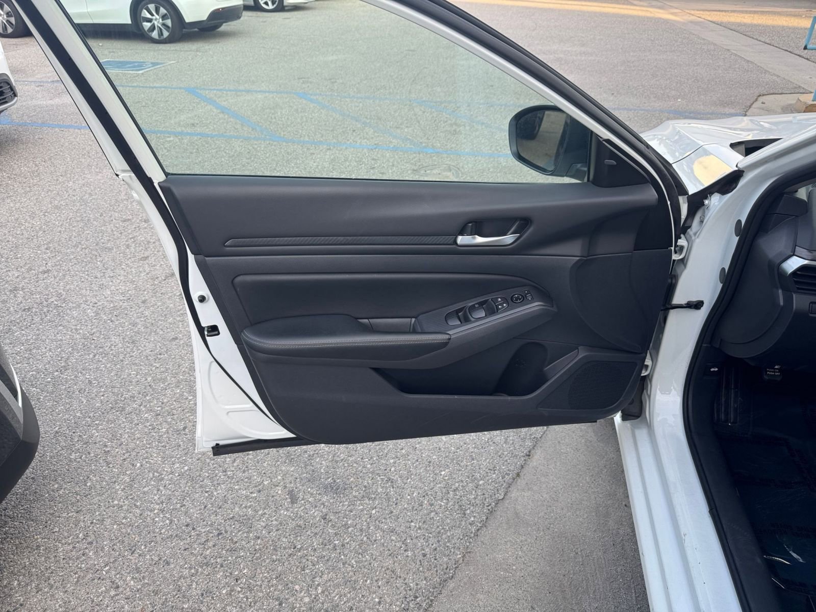 Thumbnail: 2025 Nissan Altima - 18