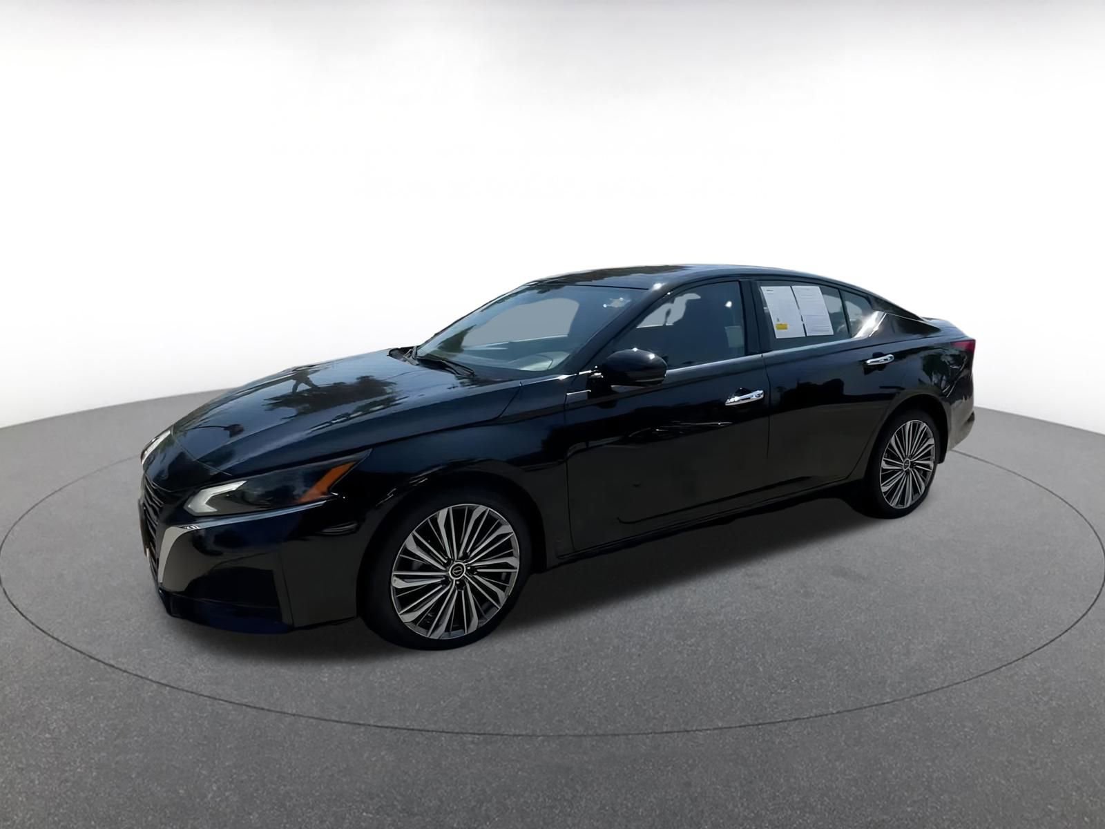 Thumbnail: 2024 Nissan Altima - 8
