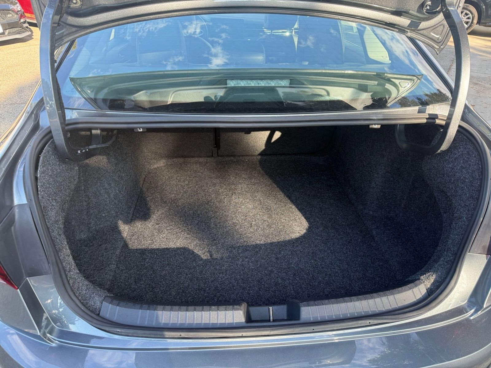 Thumbnail: 2025 Volkswagen Jetta - 27