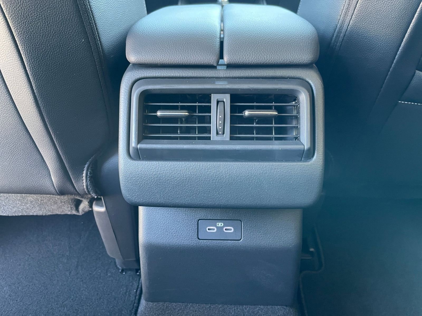 Thumbnail: 2025 Mazda CX-50 - 25