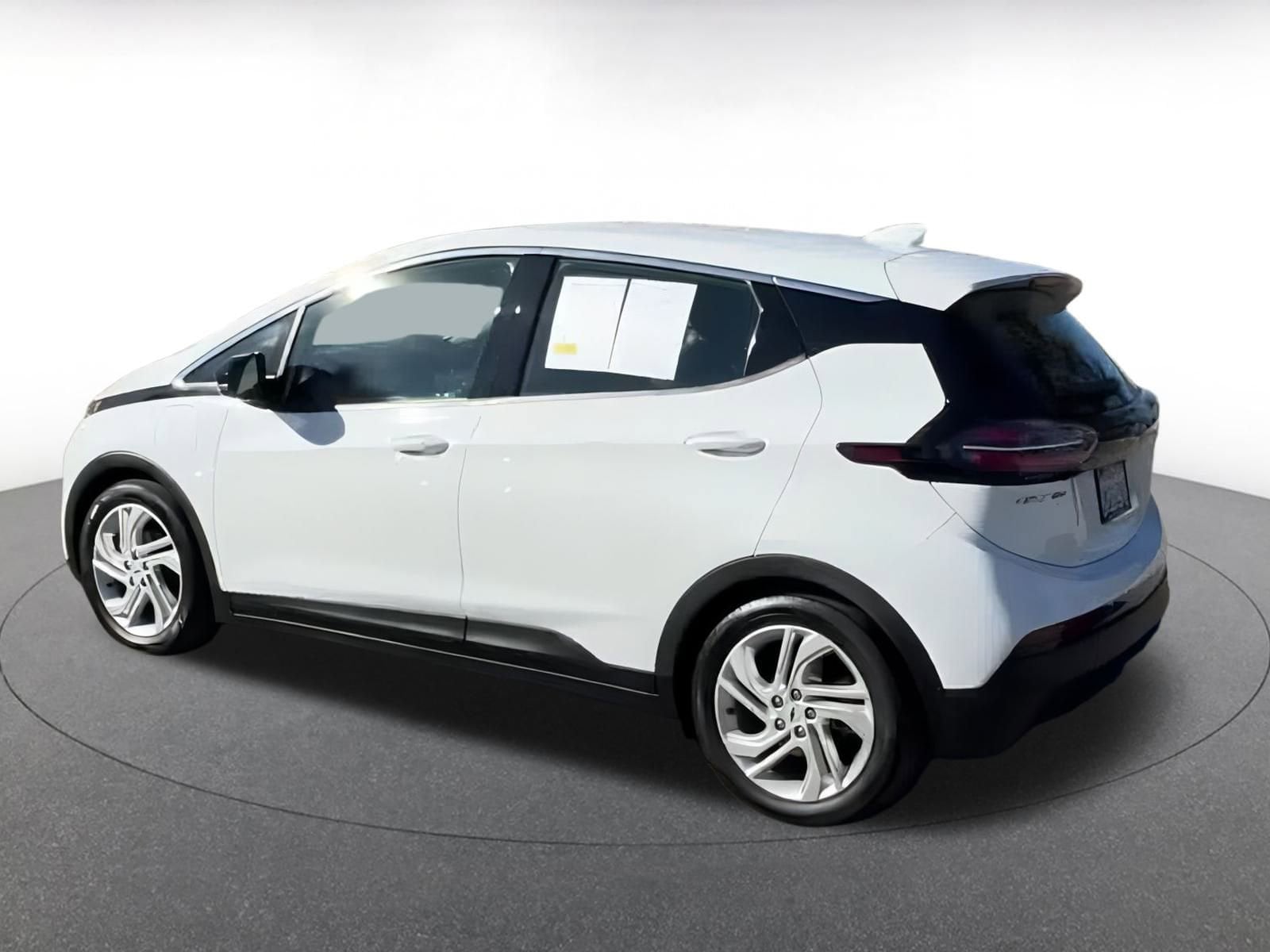 Thumbnail: 2023 Chevrolet Bolt EV - 11