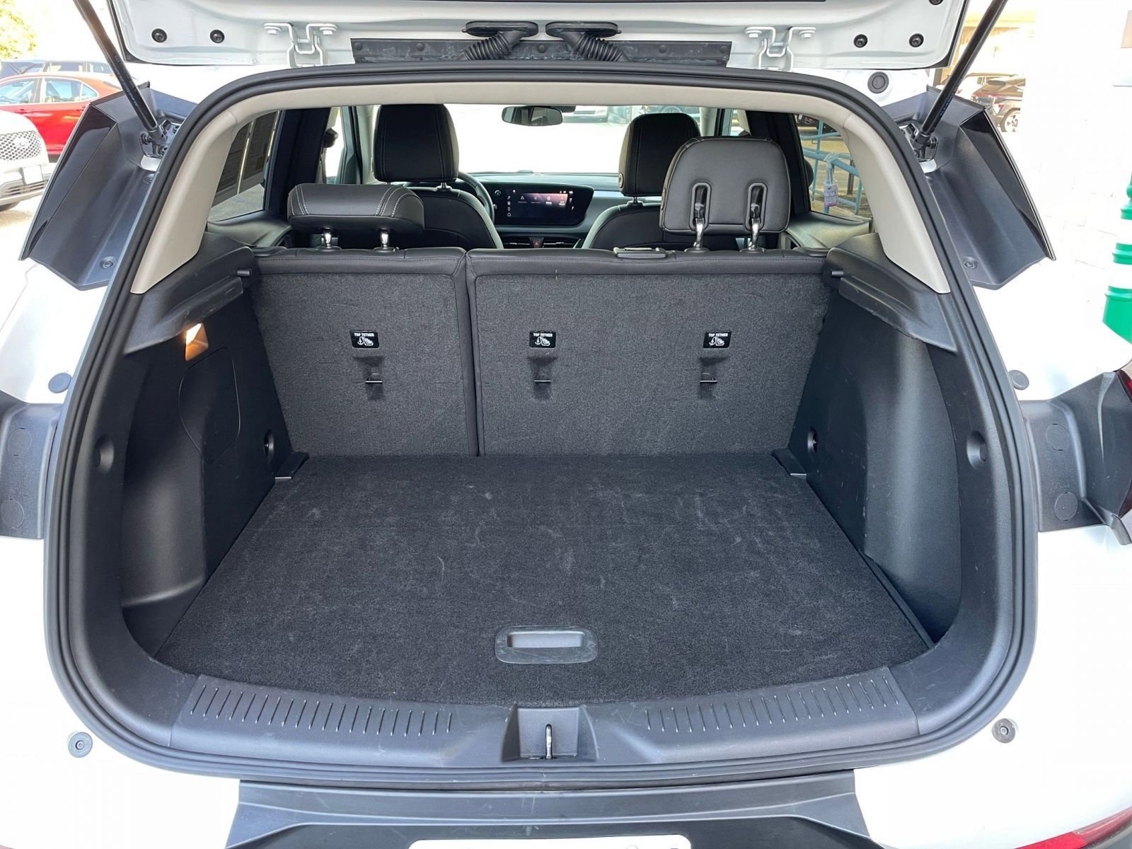 Thumbnail: 2025 Buick Encore GX - 31