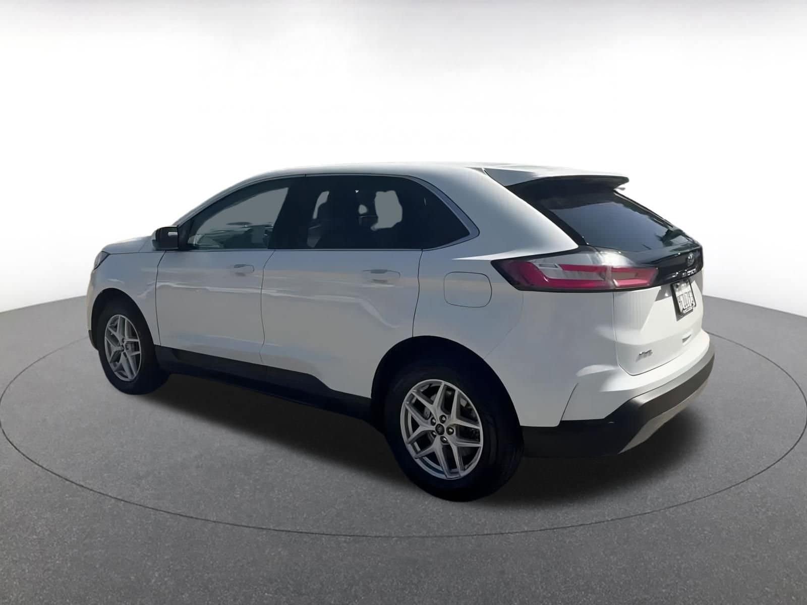 Thumbnail: 2023 Ford Edge - 10