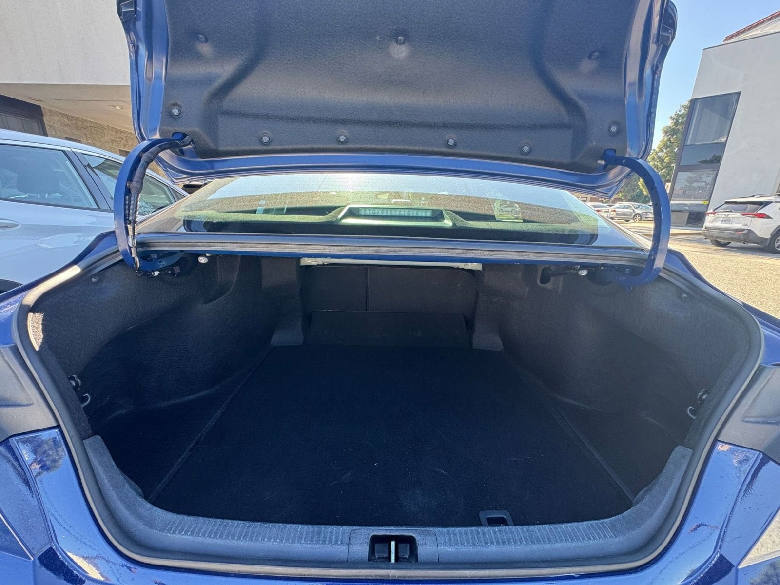 Thumbnail: 2025 Toyota Camry - 30