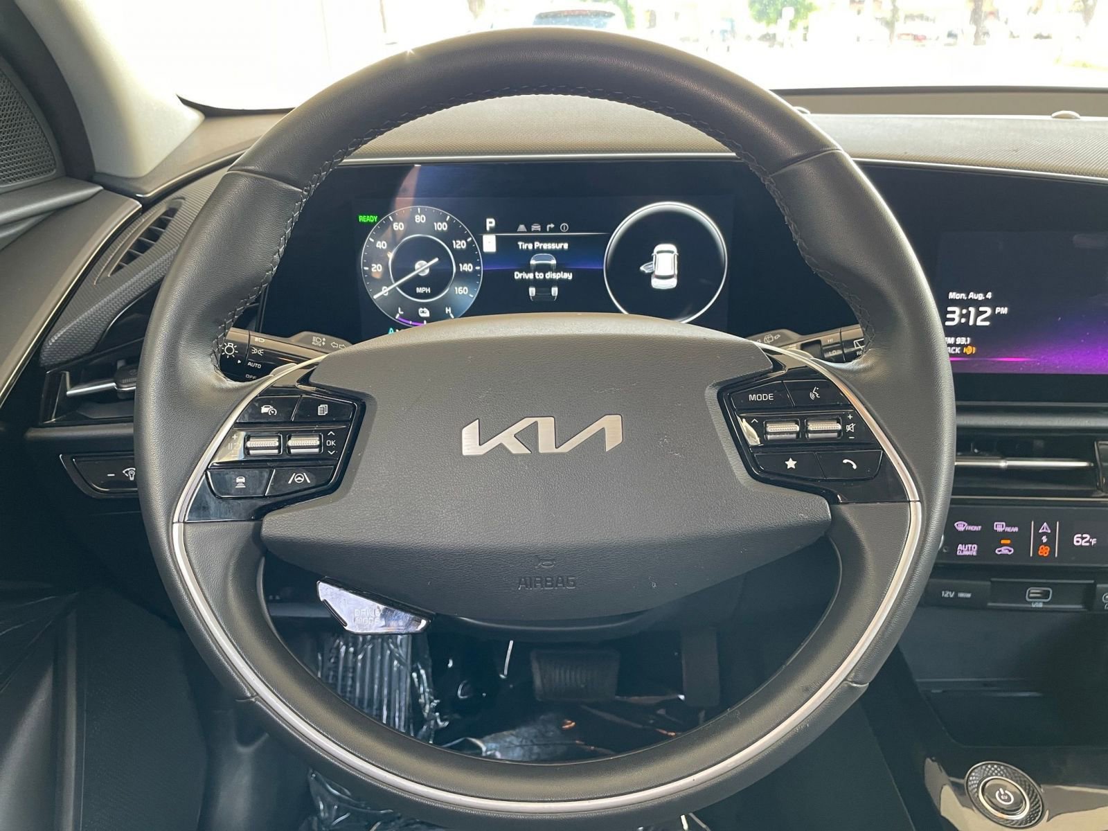 Thumbnail: 2023 Kia Niro - 31