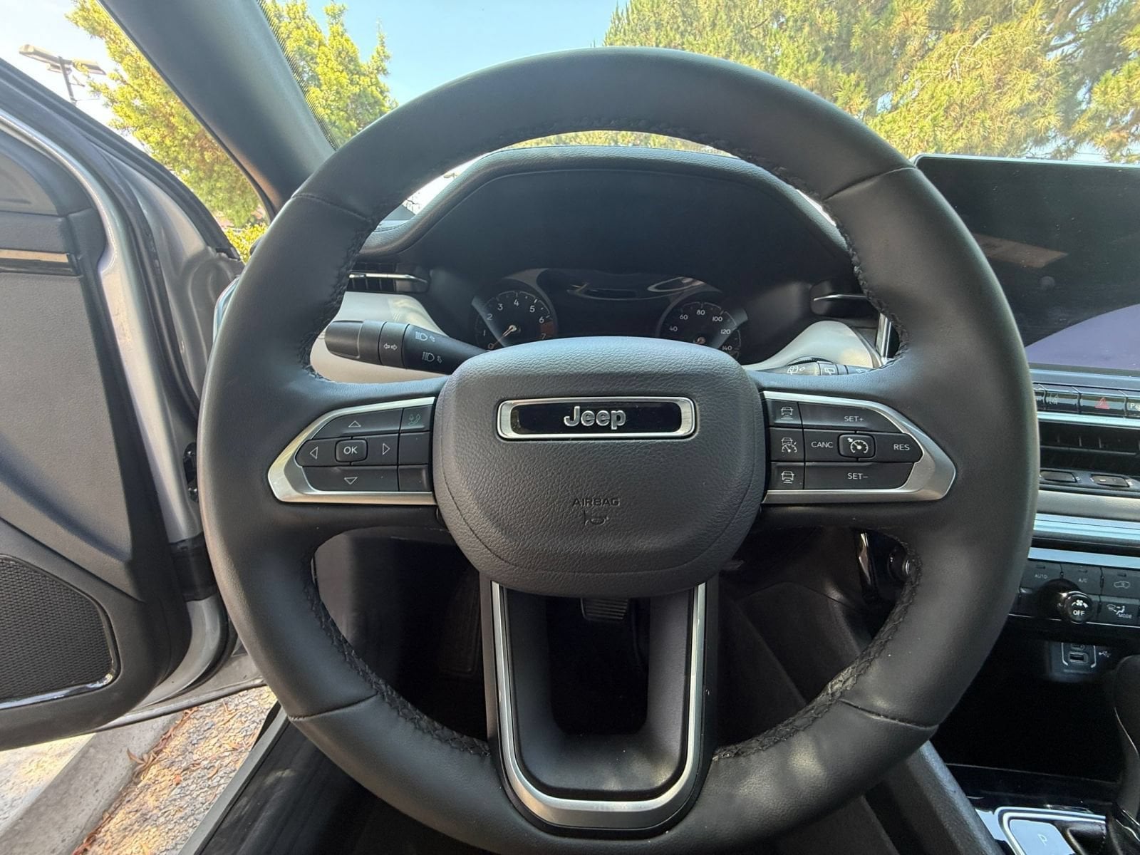 Thumbnail: 2025 Jeep Compass - 25