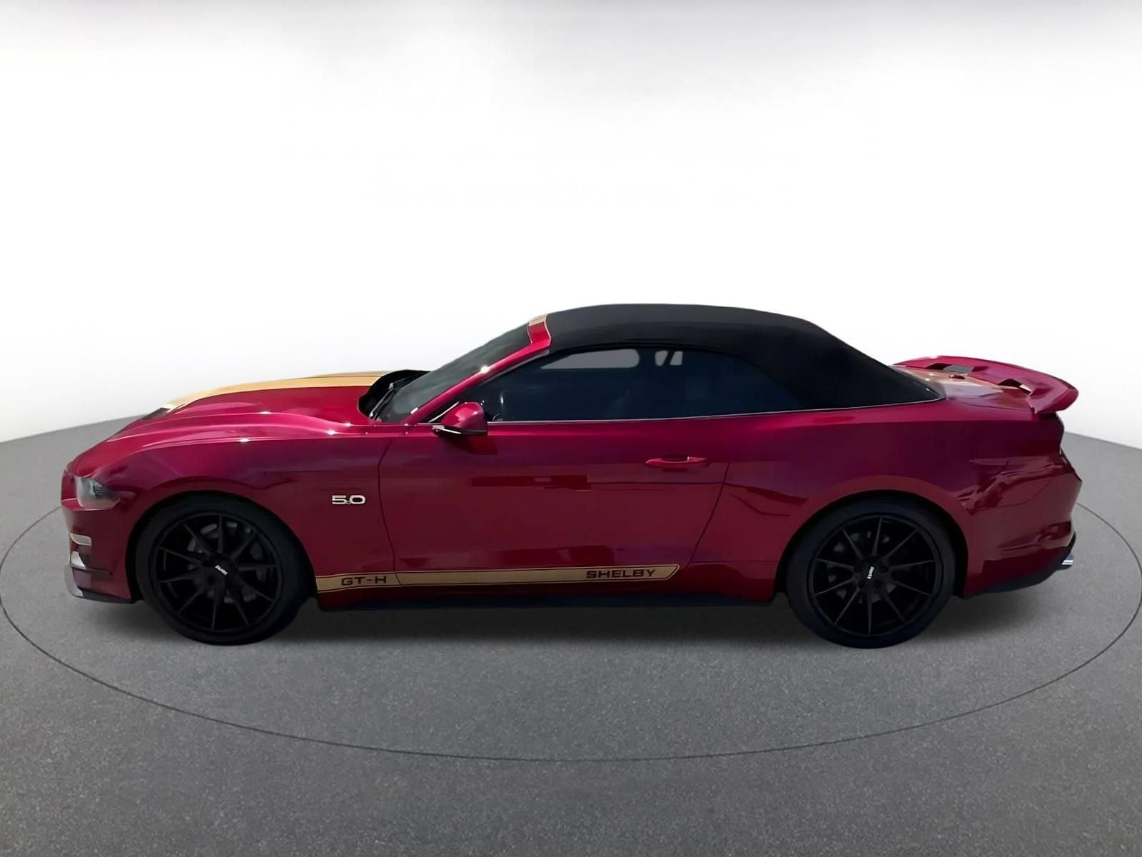 Thumbnail: 2022 Ford Mustang - 6