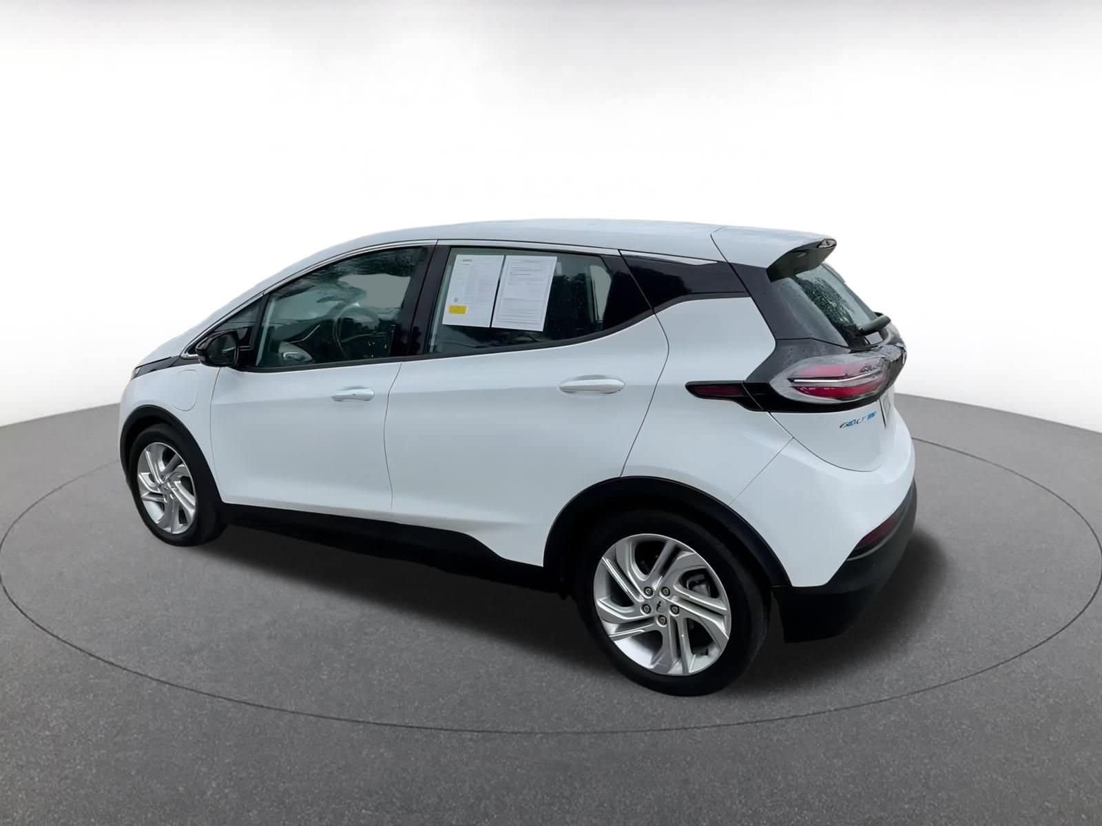 Thumbnail: 2023 Chevrolet Bolt EV - 10