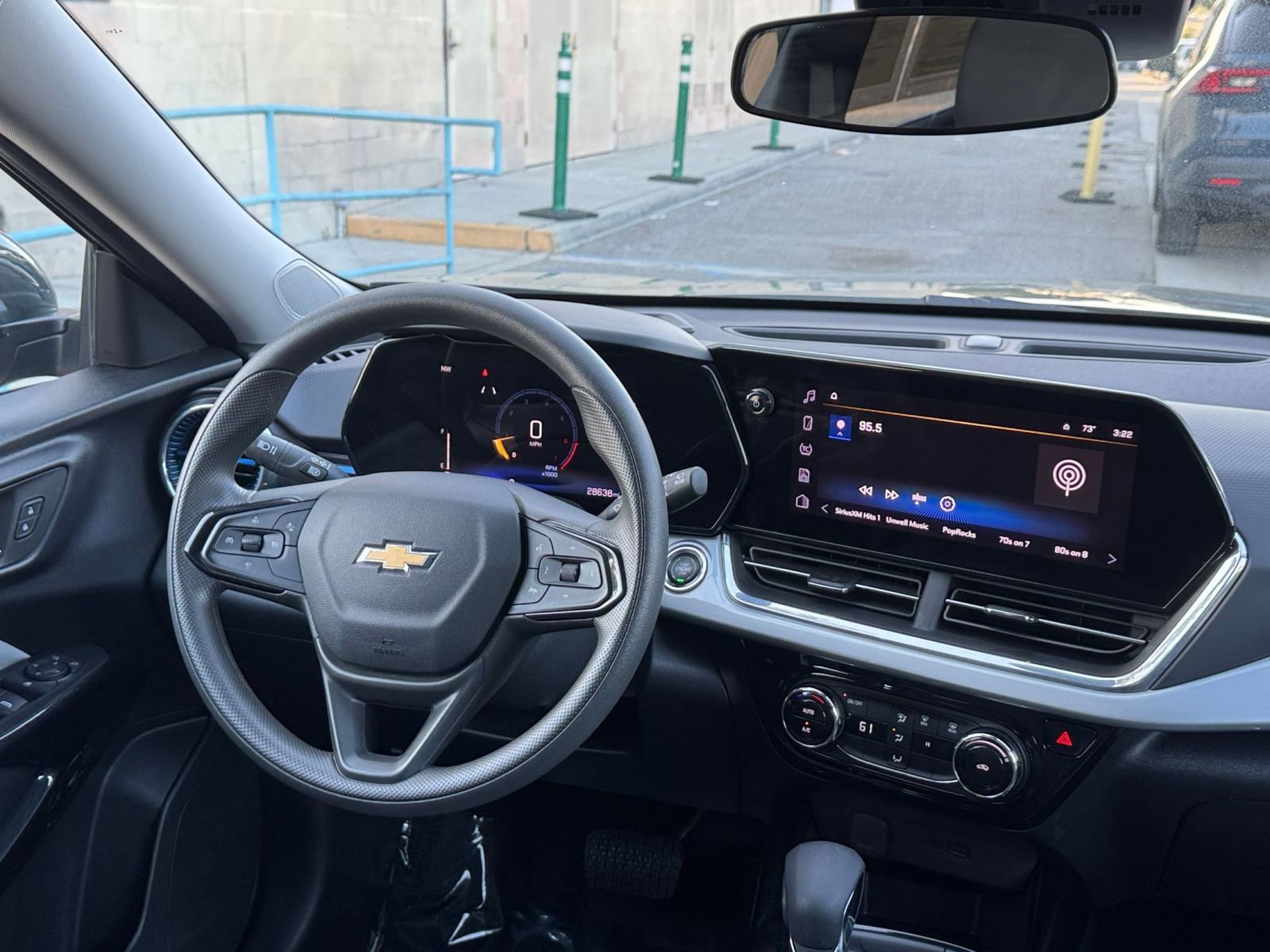 Thumbnail: 2025 Chevrolet Trax - 33