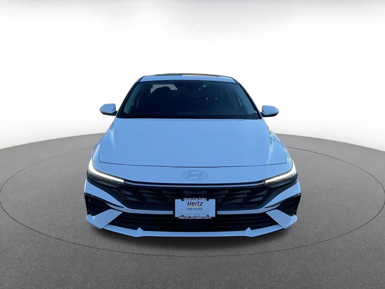 Thumbnail: 2025 Hyundai Elantra - 4