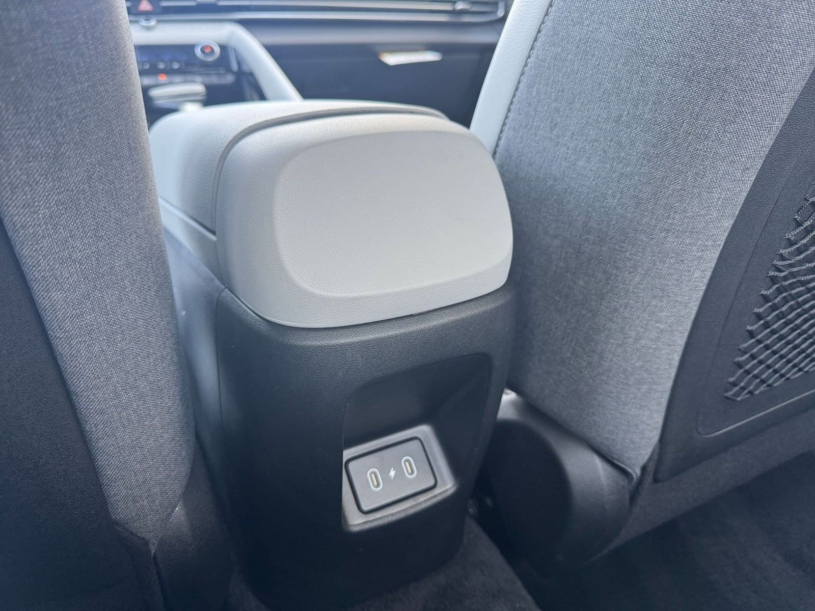 Thumbnail: 2025 Hyundai Elantra - 24