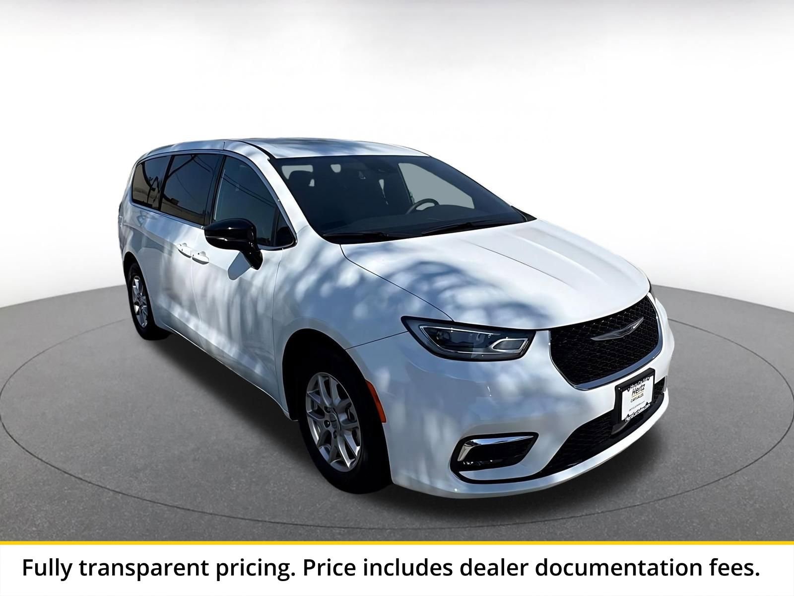 Thumbnail: 2025 Chrysler Pacifica - 1